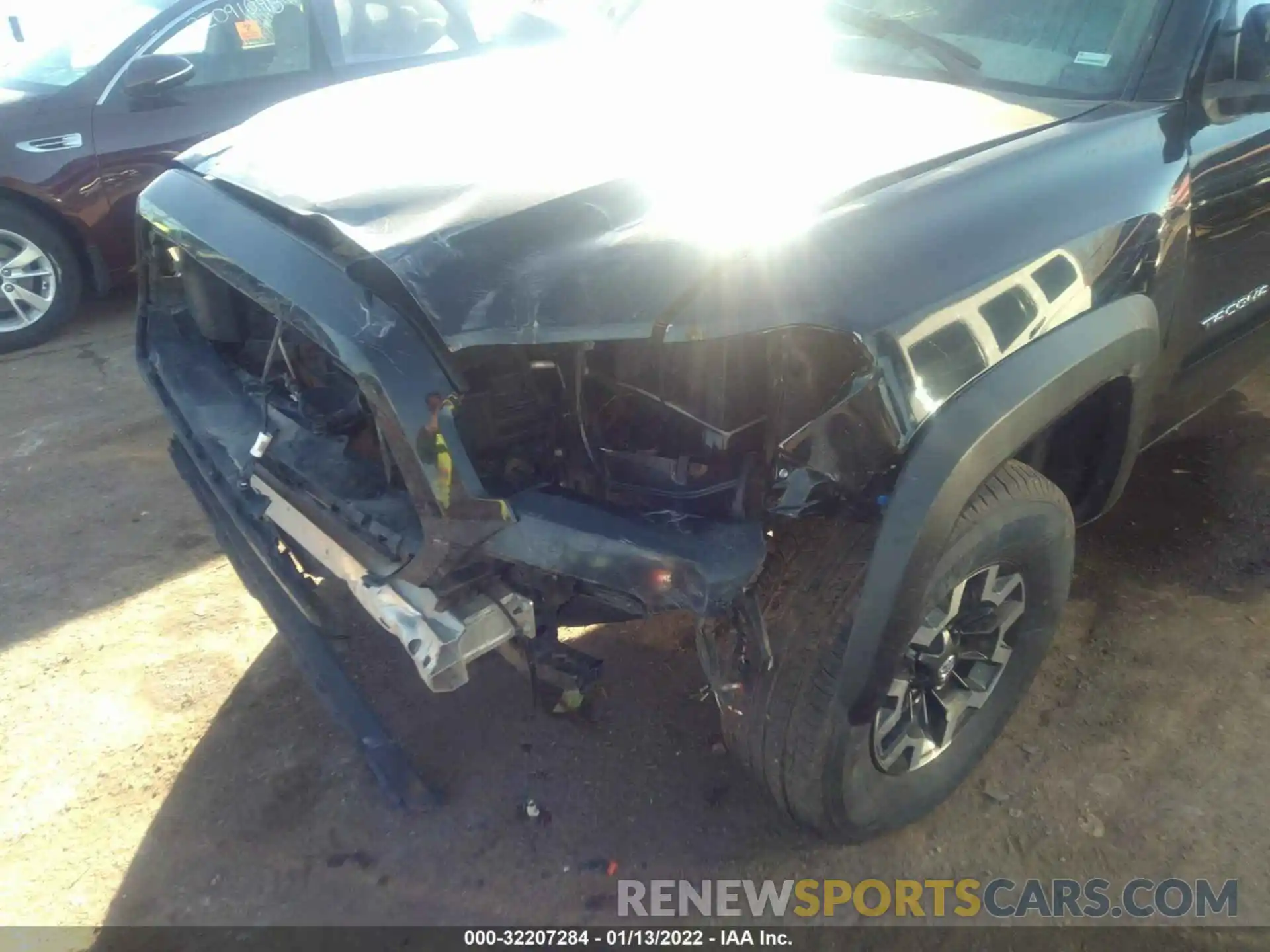 6 Photograph of a damaged car 3TMCZ5AN7LM328298 TOYOTA TACOMA 4WD 2020