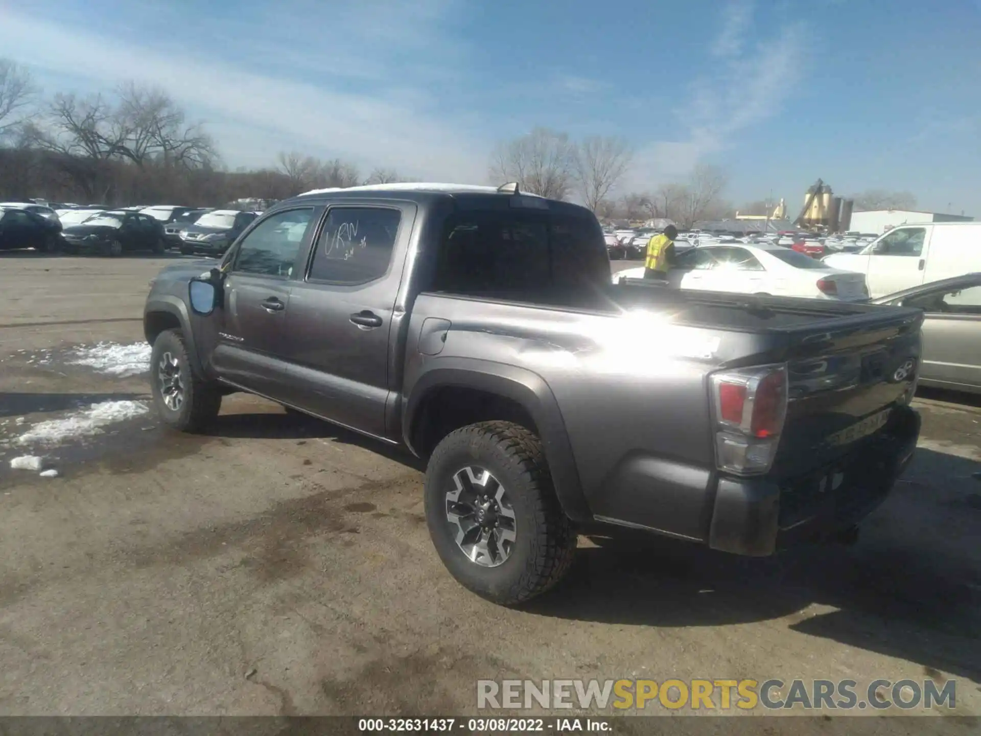 3 Photograph of a damaged car 3TMCZ5AN7LM329337 TOYOTA TACOMA 4WD 2020