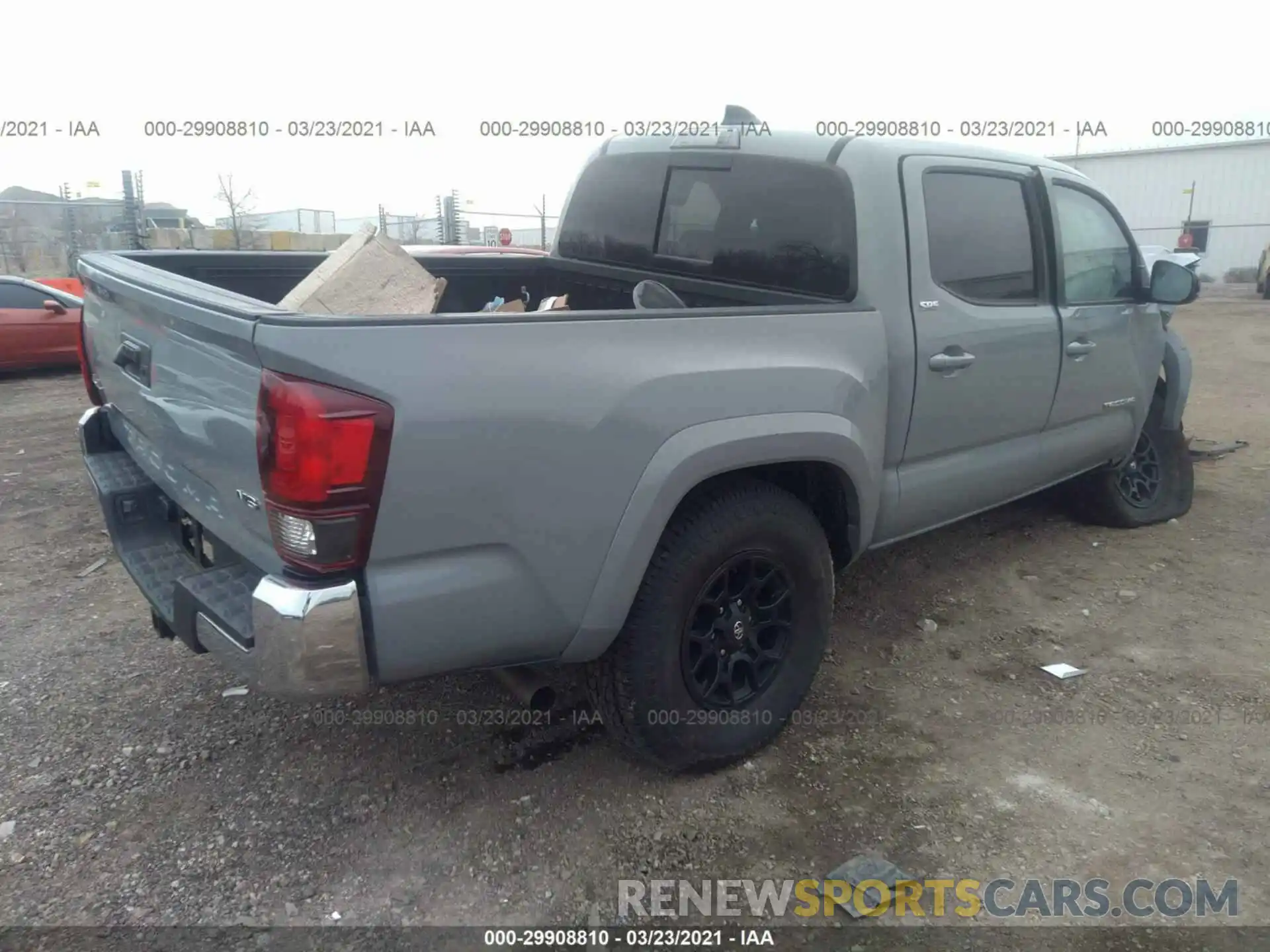 4 Photograph of a damaged car 3TMCZ5AN7LM332223 TOYOTA TACOMA 4WD 2020