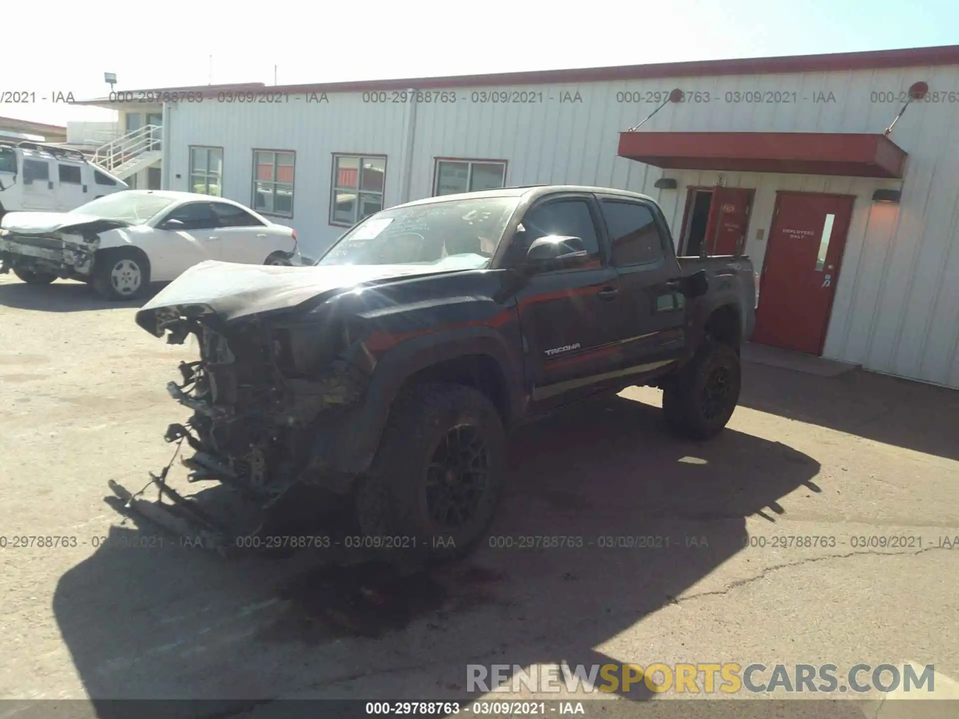 2 Photograph of a damaged car 3TMCZ5AN7LM338975 TOYOTA TACOMA 4WD 2020