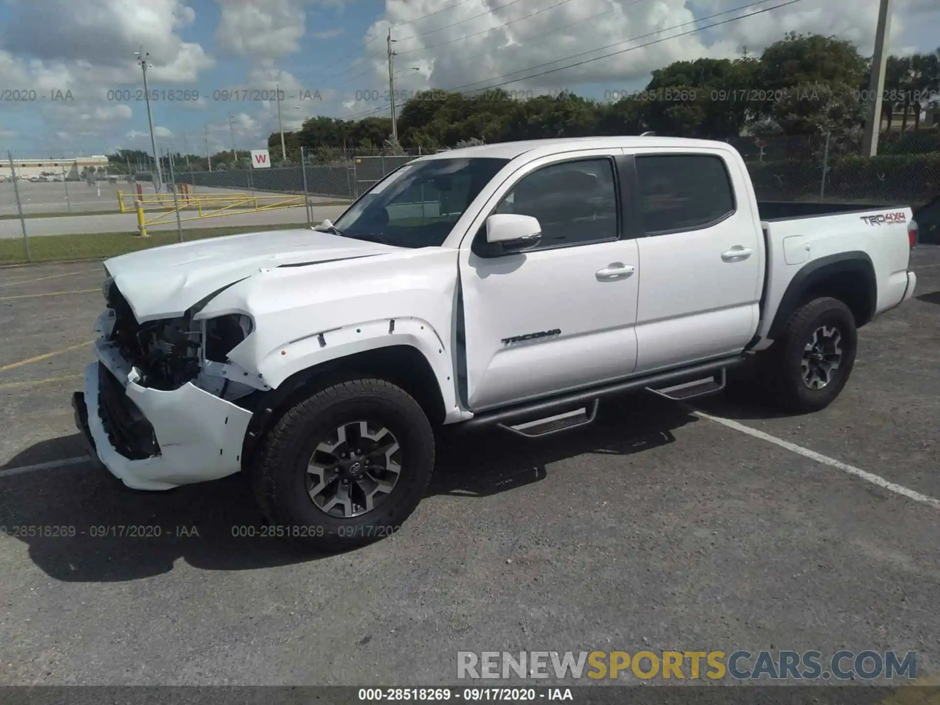 2 Photograph of a damaged car 3TMCZ5AN7LM342752 TOYOTA TACOMA 4WD 2020