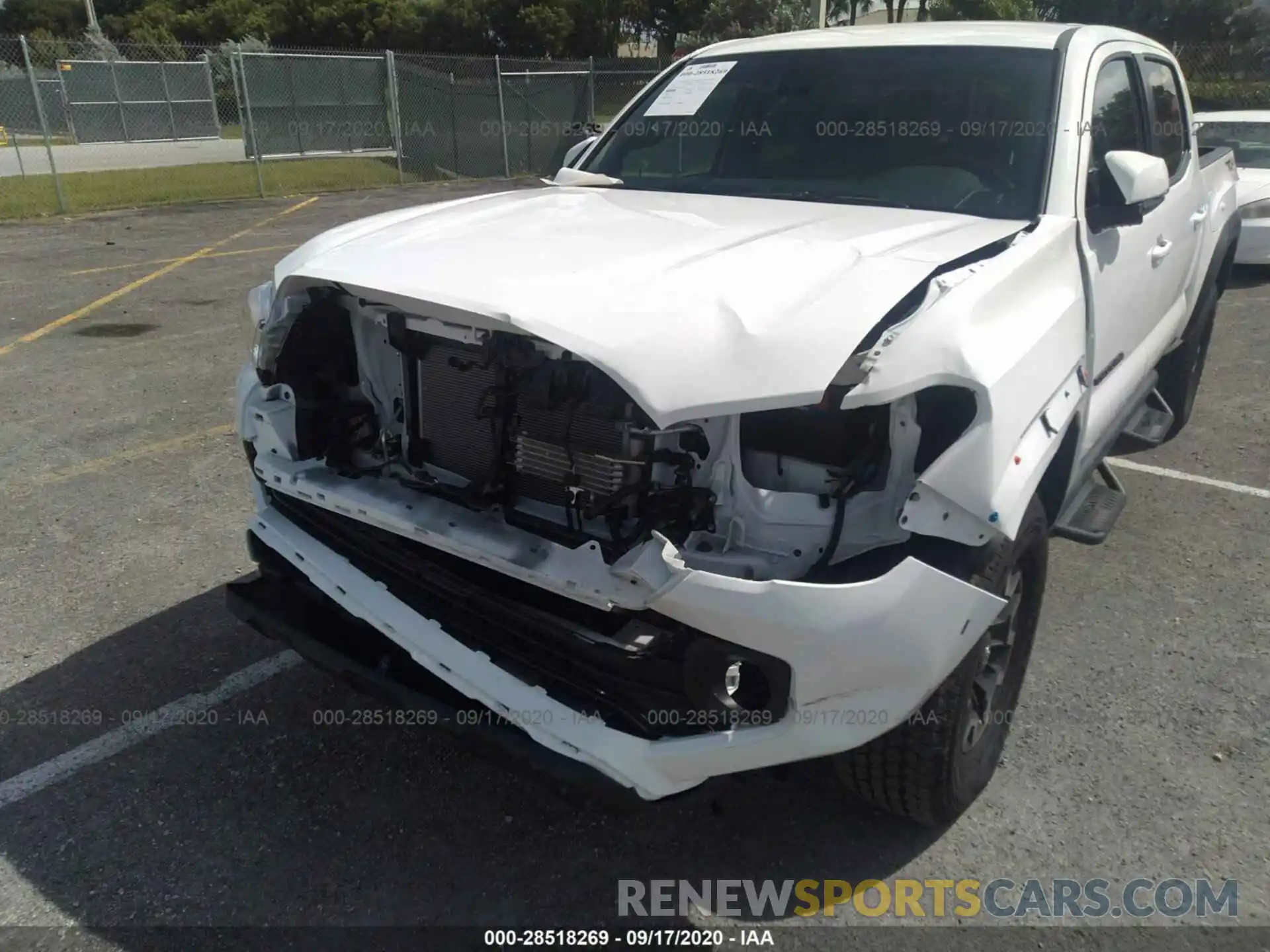 6 Photograph of a damaged car 3TMCZ5AN7LM342752 TOYOTA TACOMA 4WD 2020