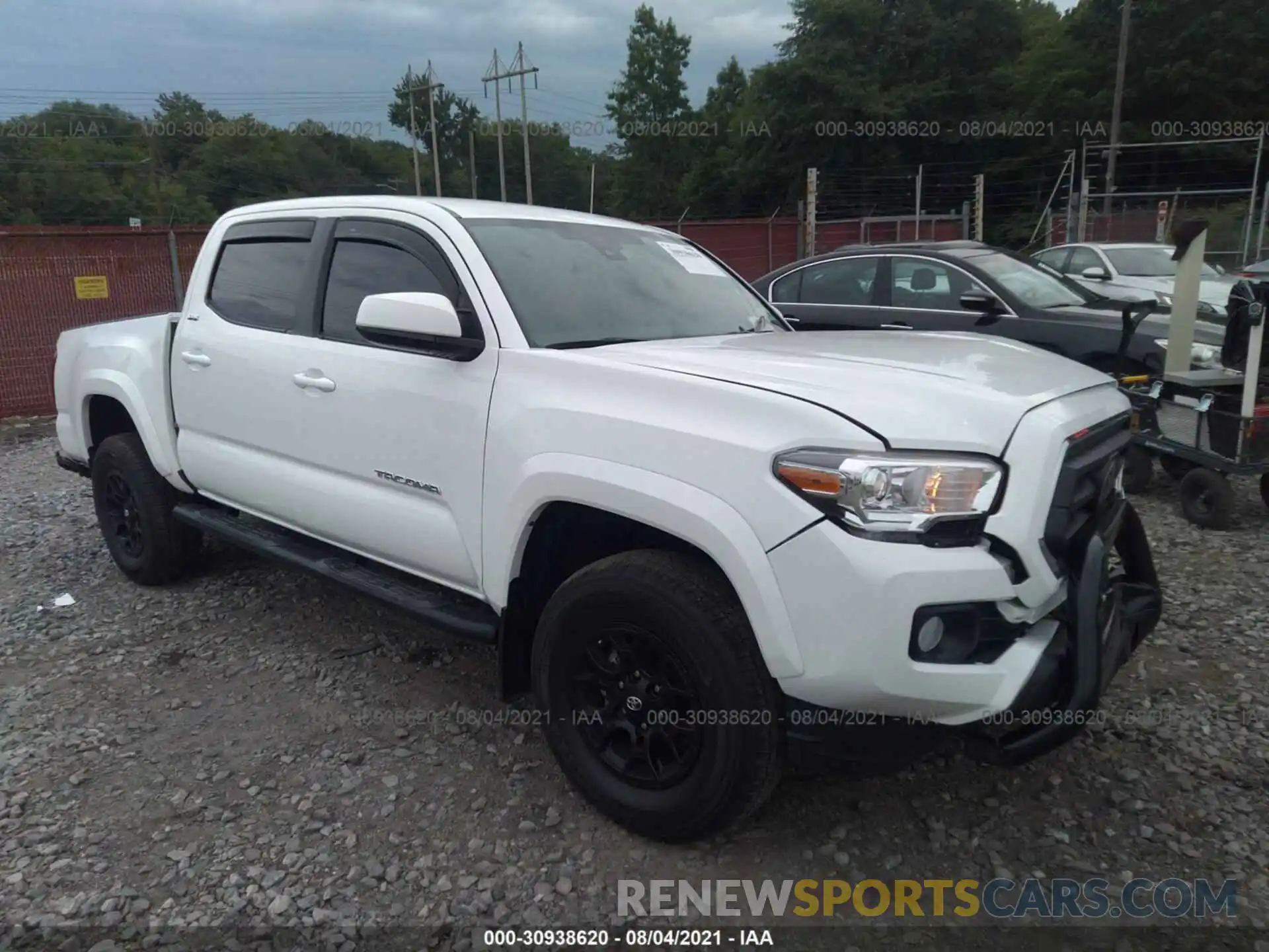 1 Photograph of a damaged car 3TMCZ5AN7LM346364 TOYOTA TACOMA 4WD 2020