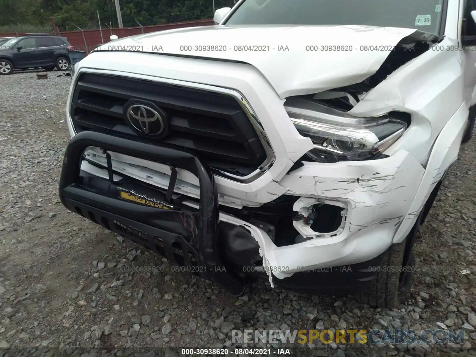 6 Photograph of a damaged car 3TMCZ5AN7LM346364 TOYOTA TACOMA 4WD 2020