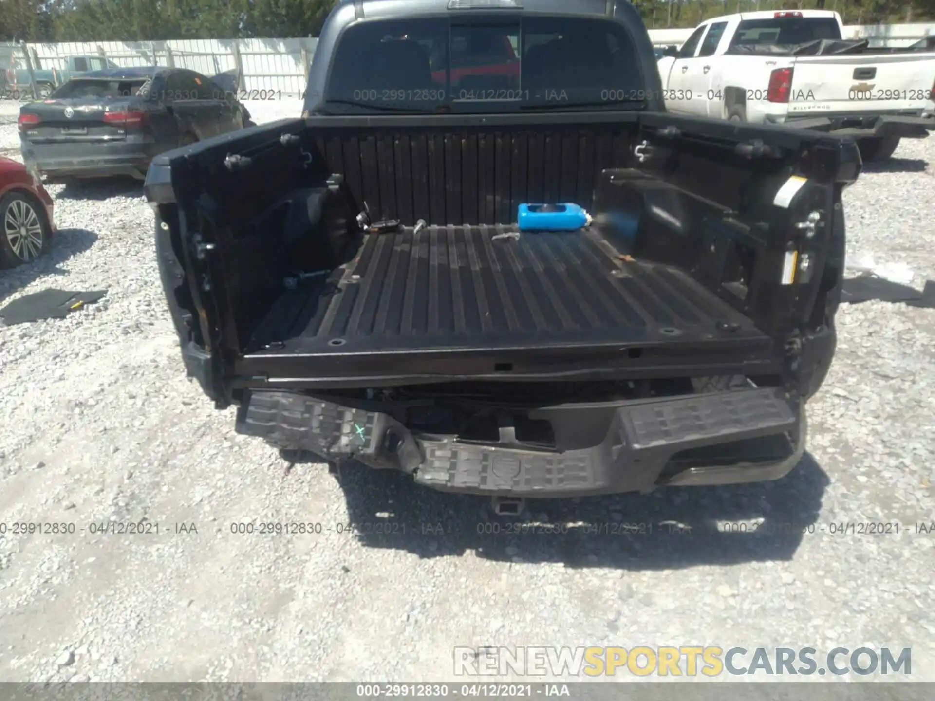 6 Photograph of a damaged car 3TMCZ5AN7LM347563 TOYOTA TACOMA 4WD 2020