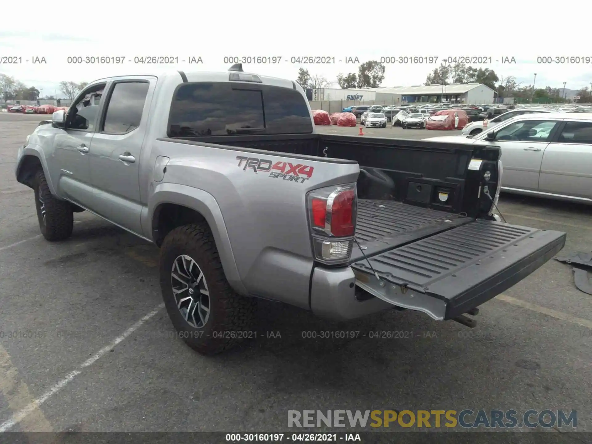 3 Photograph of a damaged car 3TMCZ5AN7LM352309 TOYOTA TACOMA 4WD 2020