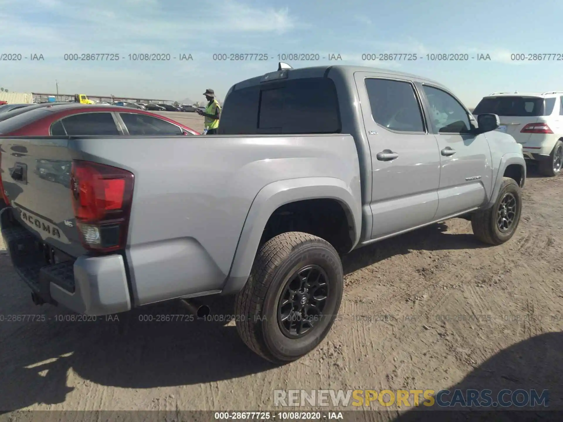 4 Photograph of a damaged car 3TMCZ5AN7LM352908 TOYOTA TACOMA 4WD 2020