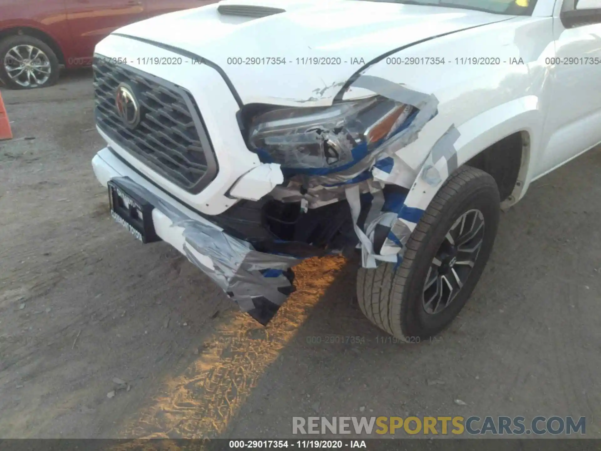 6 Photograph of a damaged car 3TMCZ5AN7LM363164 TOYOTA TACOMA 4WD 2020