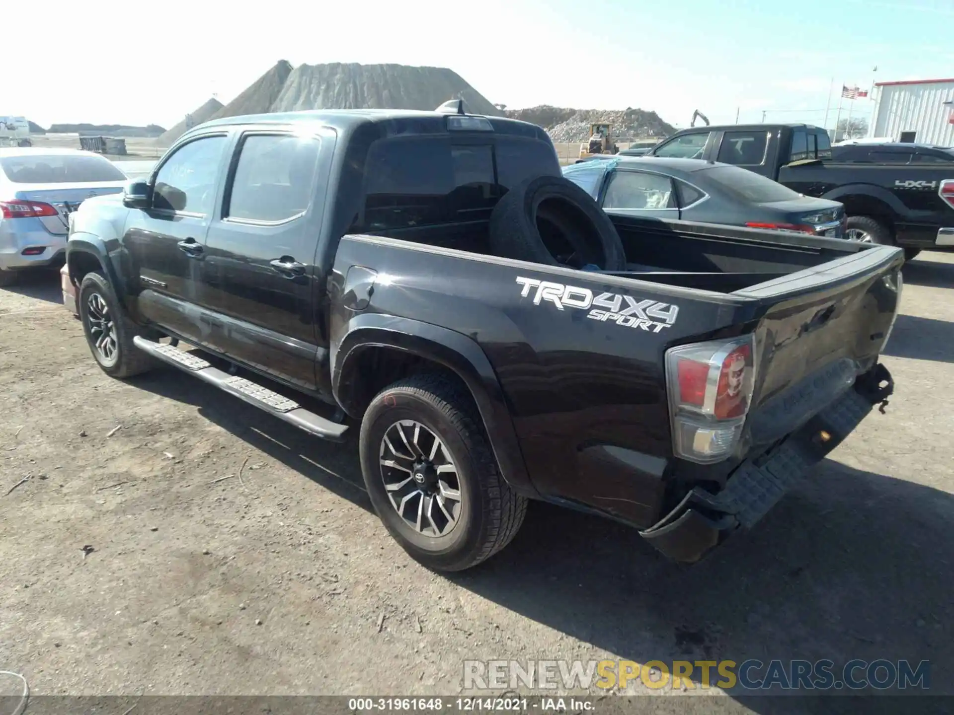 3 Photograph of a damaged car 3TMCZ5AN7LM367831 TOYOTA TACOMA 4WD 2020