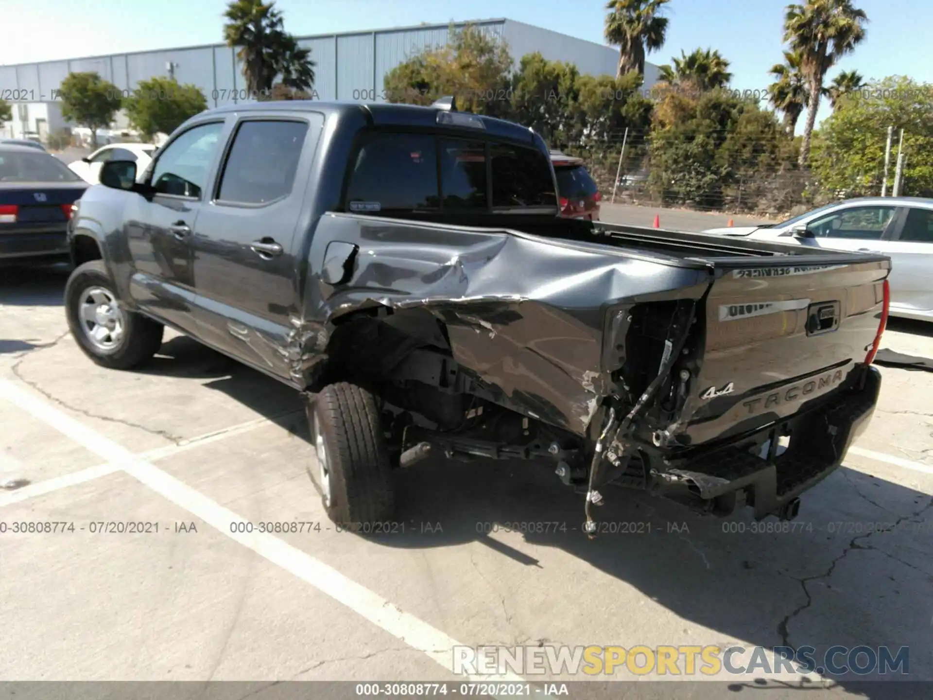 3 Photograph of a damaged car 3TMCZ5AN7LM368266 TOYOTA TACOMA 4WD 2020