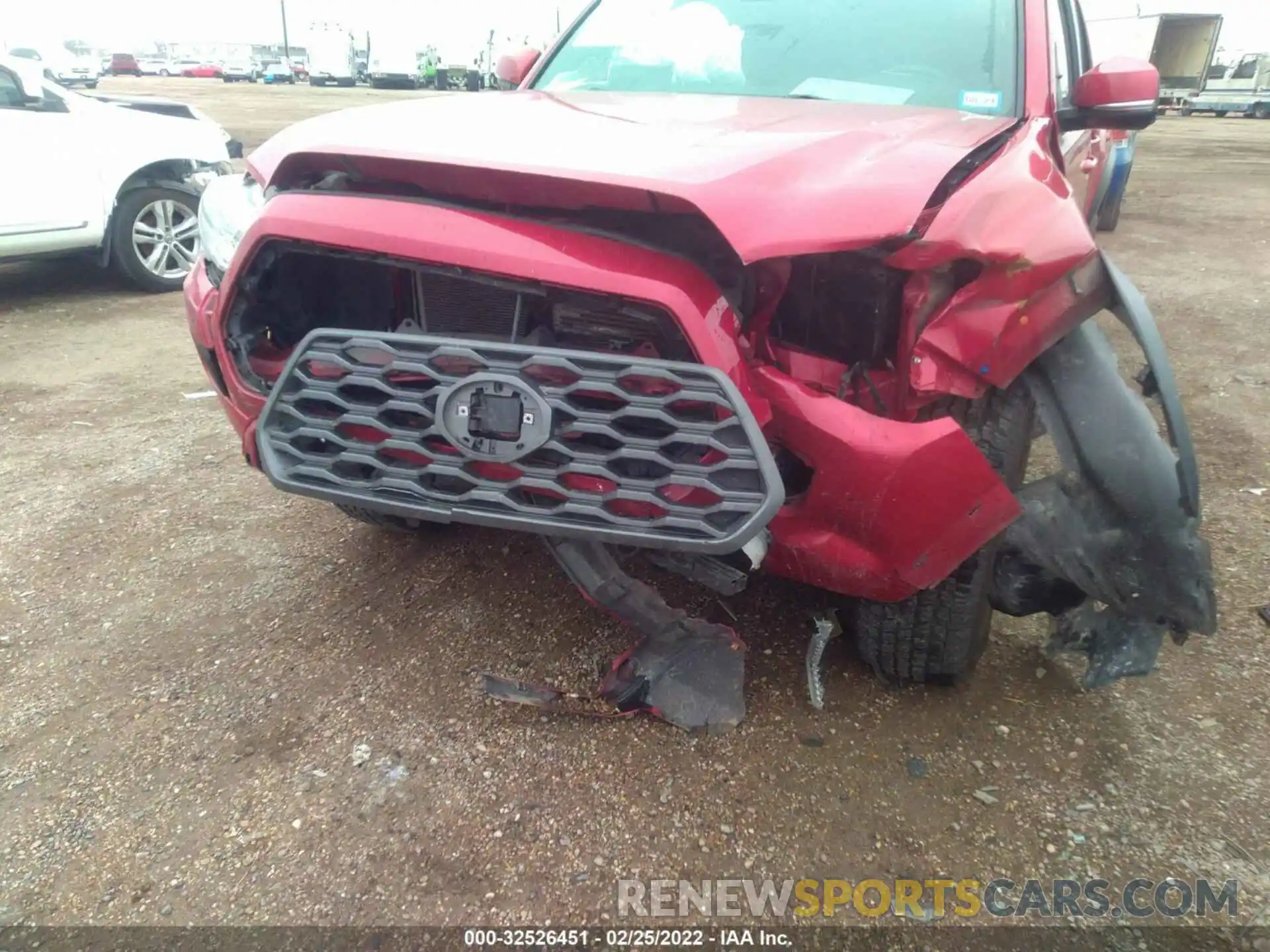 6 Photograph of a damaged car 3TMCZ5AN8LM294470 TOYOTA TACOMA 4WD 2020