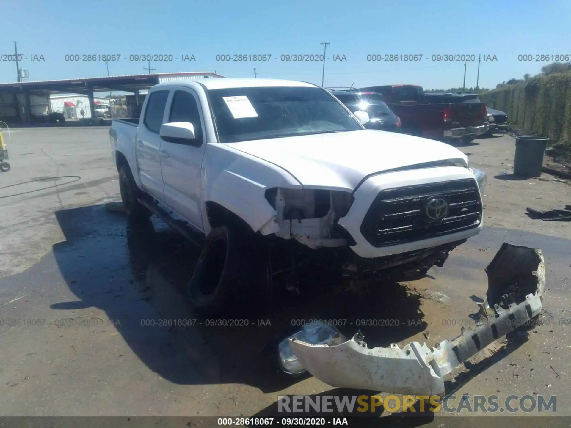 1 Photograph of a damaged car 3TMCZ5AN8LM300722 TOYOTA TACOMA 4WD 2020