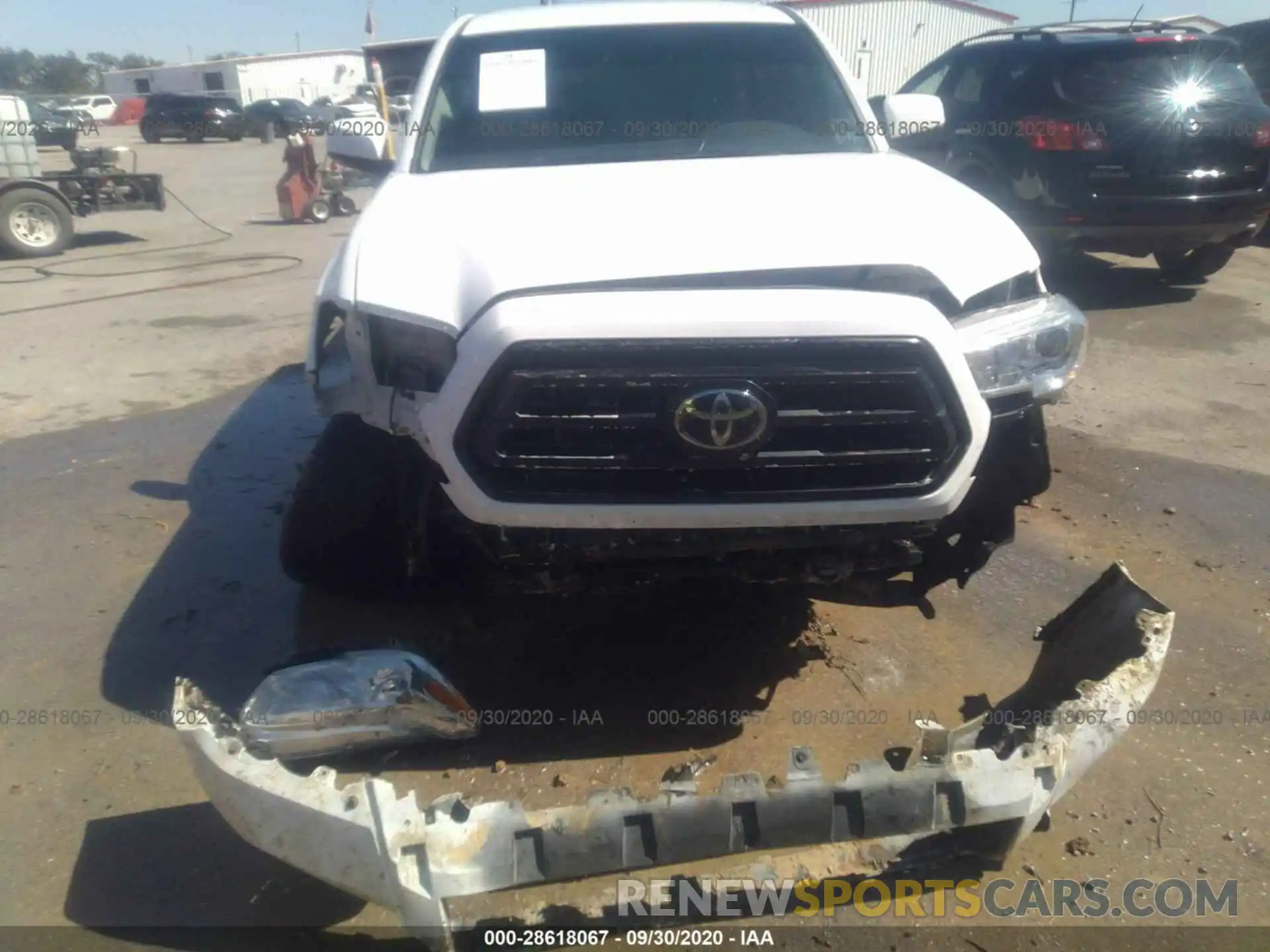 6 Photograph of a damaged car 3TMCZ5AN8LM300722 TOYOTA TACOMA 4WD 2020