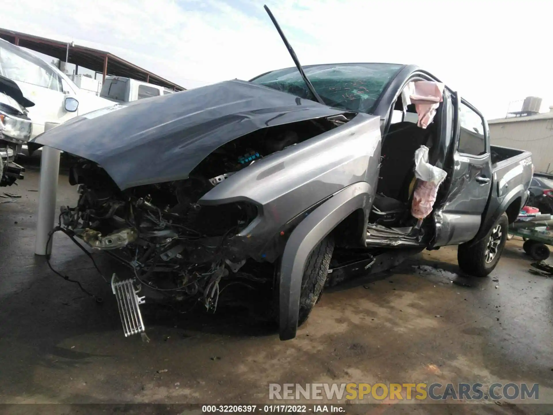 6 Photograph of a damaged car 3TMCZ5AN8LM309971 TOYOTA TACOMA 4WD 2020