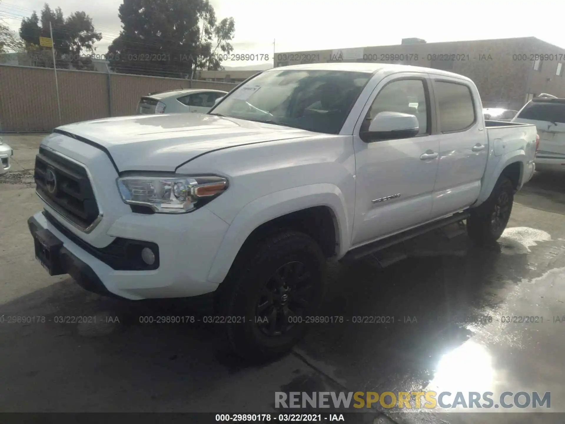 2 Photograph of a damaged car 3TMCZ5AN8LM314331 TOYOTA TACOMA 4WD 2020