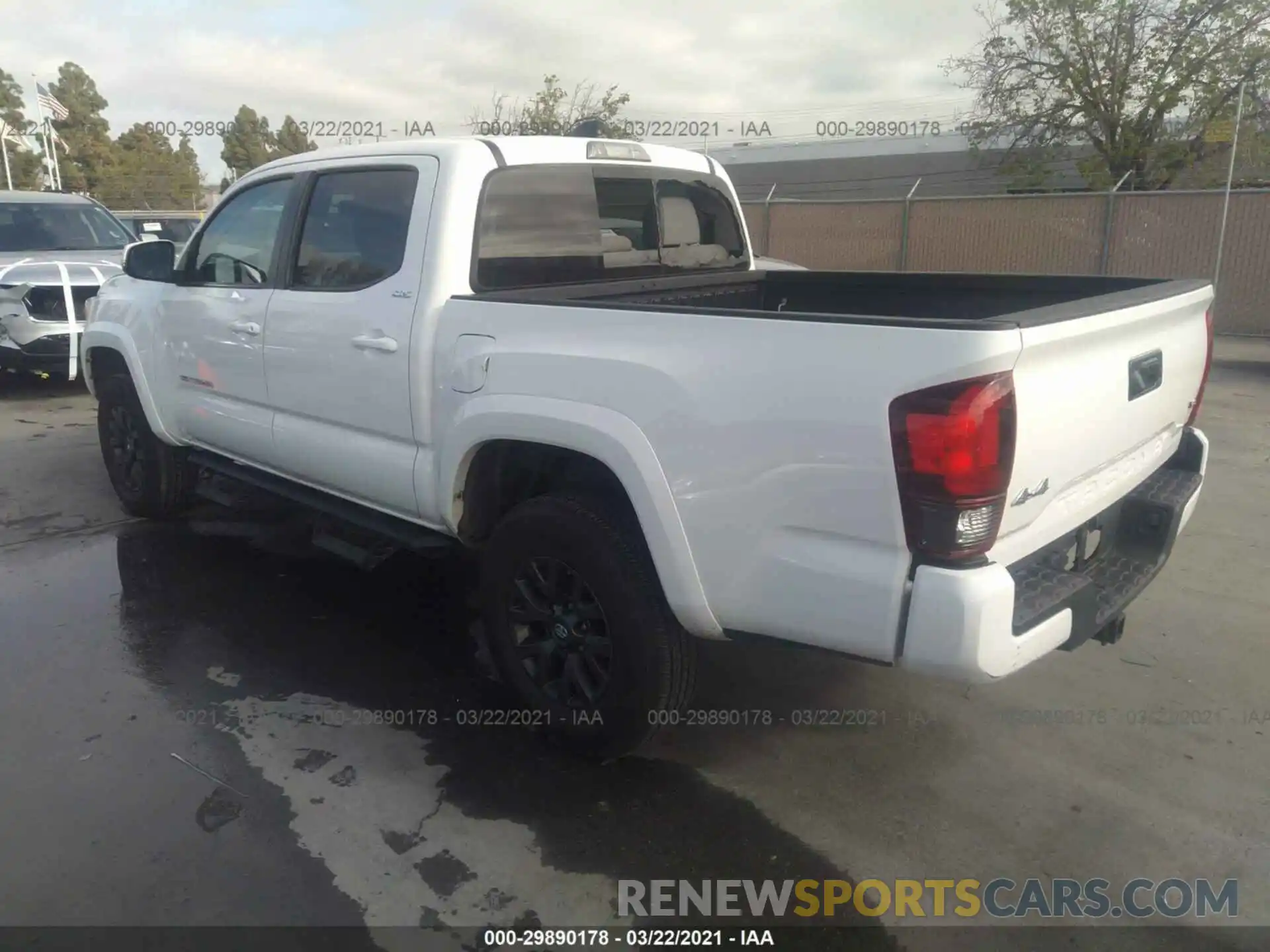 3 Photograph of a damaged car 3TMCZ5AN8LM314331 TOYOTA TACOMA 4WD 2020