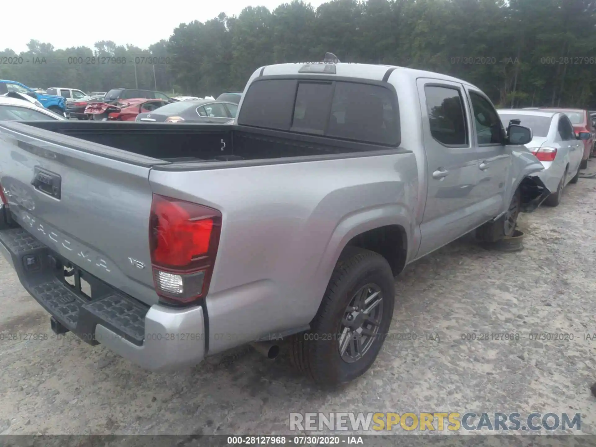 4 Photograph of a damaged car 3TMCZ5AN8LM314524 TOYOTA TACOMA 4WD 2020