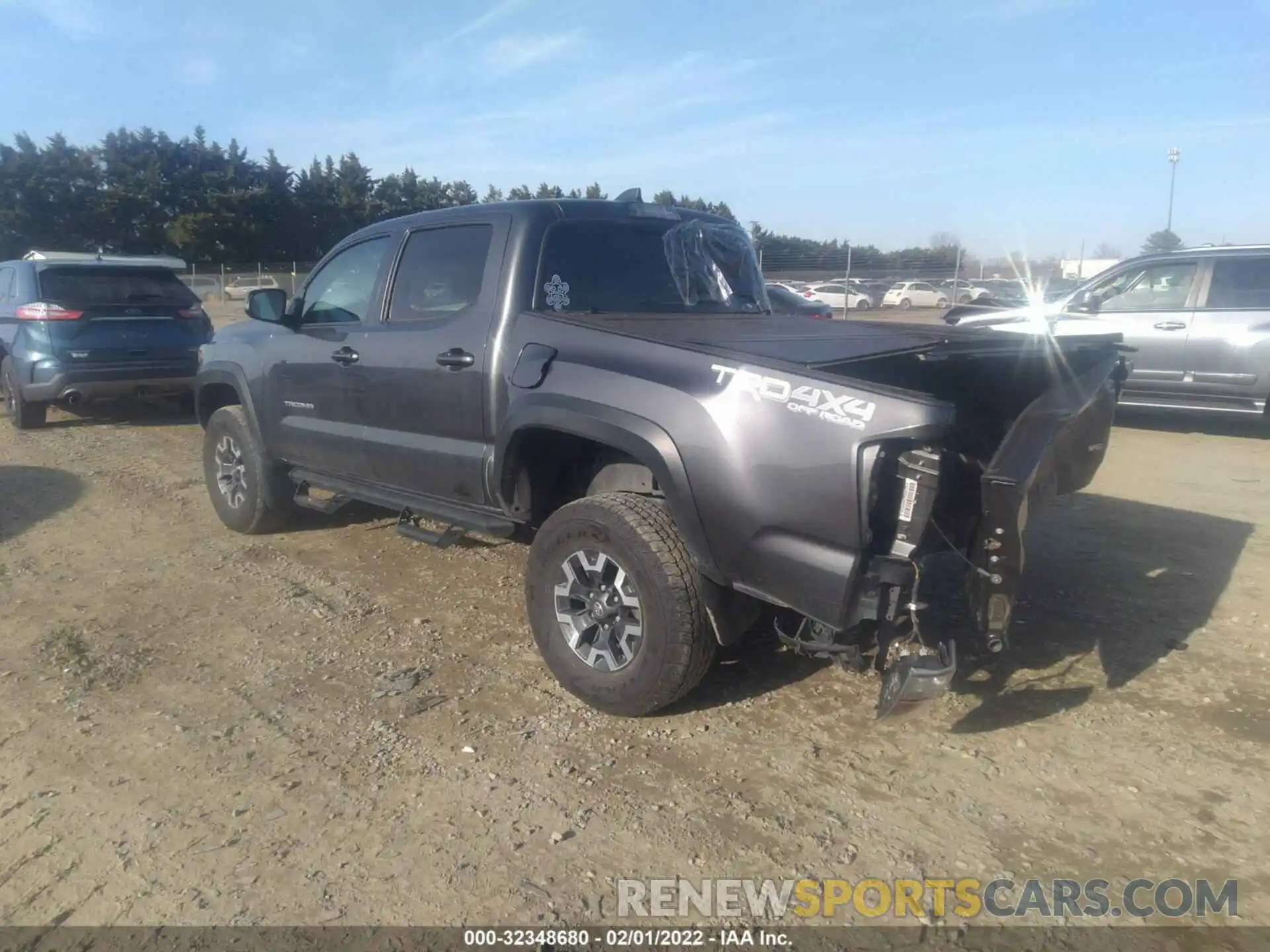 3 Photograph of a damaged car 3TMCZ5AN8LM322767 TOYOTA TACOMA 4WD 2020