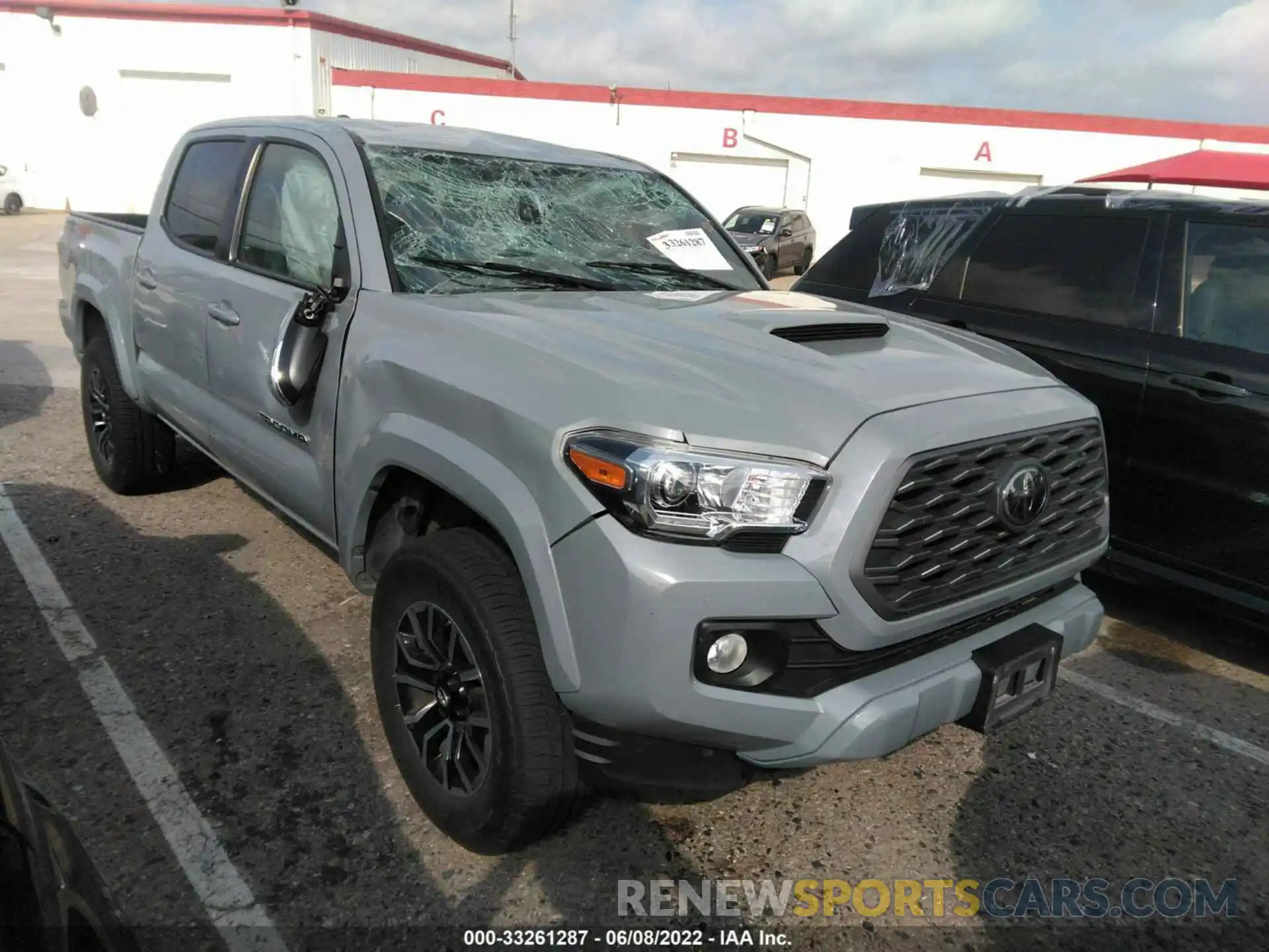 1 Photograph of a damaged car 3TMCZ5AN8LM327094 TOYOTA TACOMA 4WD 2020