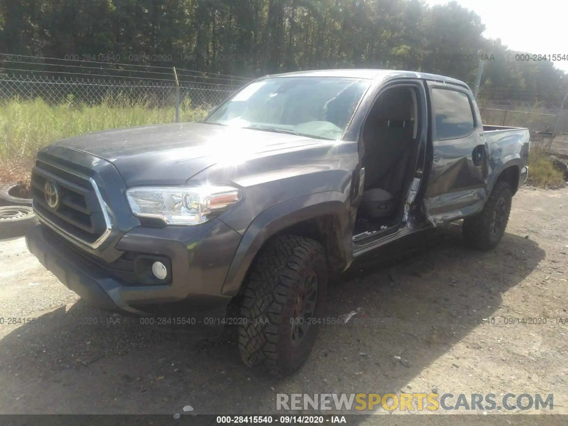 2 Photograph of a damaged car 3TMCZ5AN8LM333493 TOYOTA TACOMA 4WD 2020