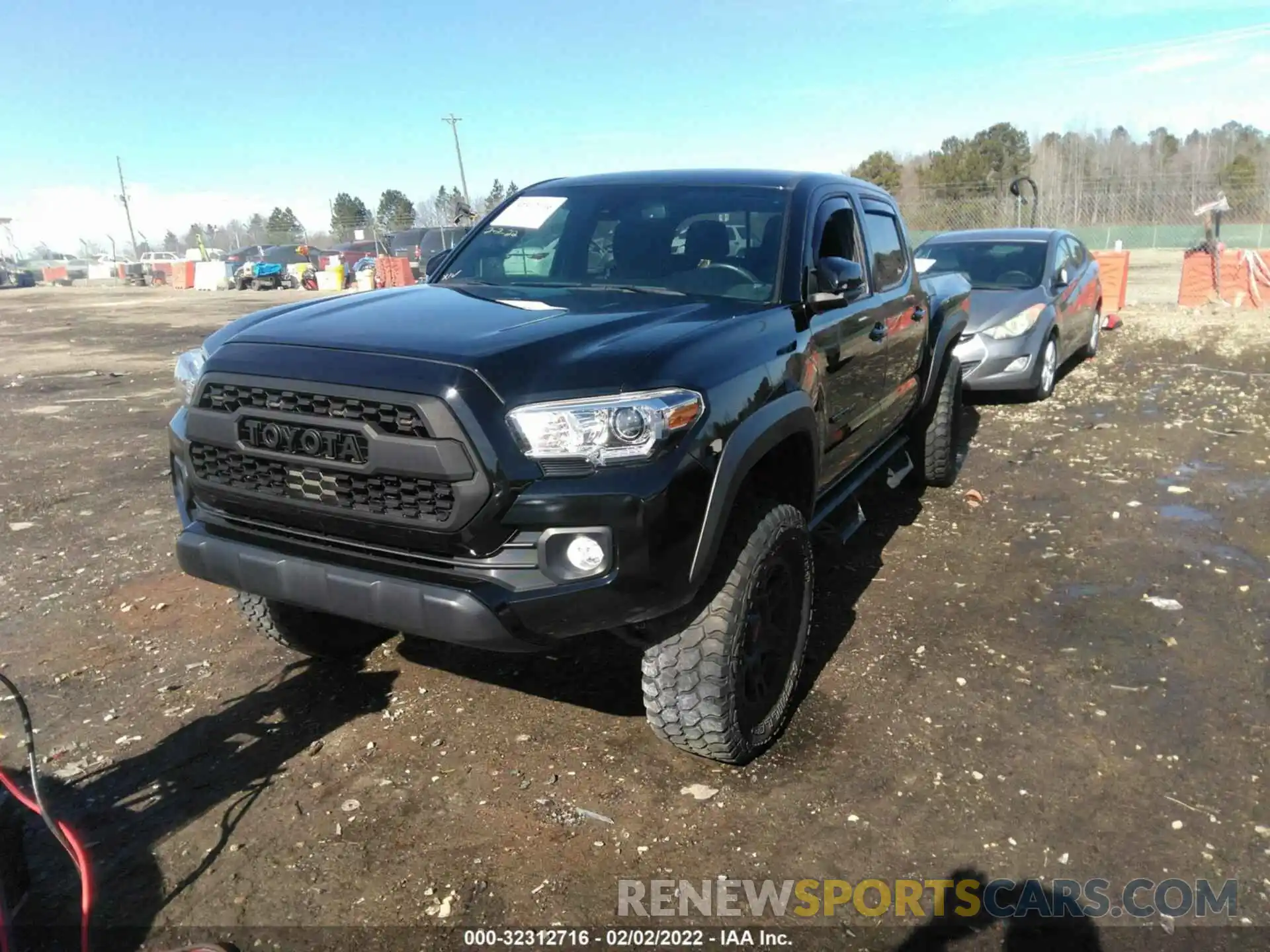 2 Photograph of a damaged car 3TMCZ5AN8LM338564 TOYOTA TACOMA 4WD 2020