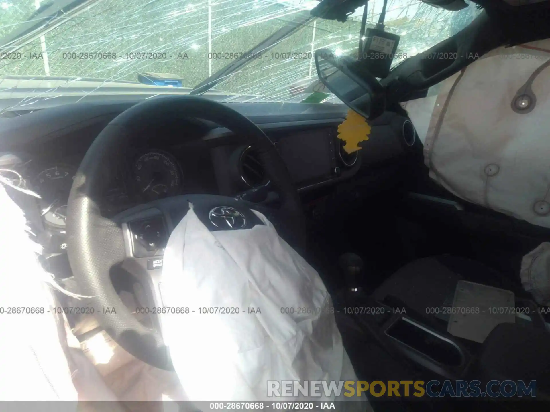 5 Photograph of a damaged car 3TMCZ5AN8LM341108 TOYOTA TACOMA 4WD 2020