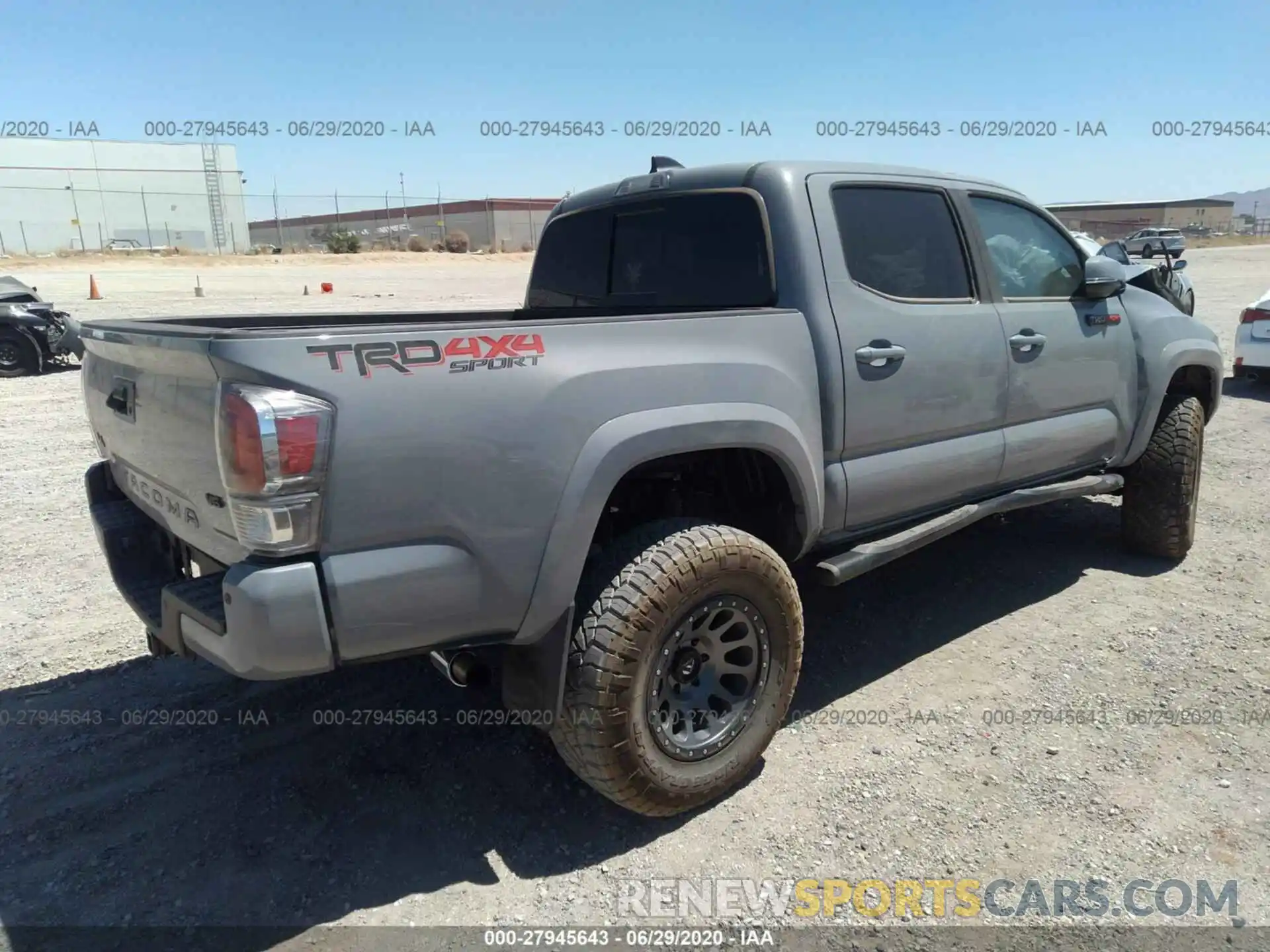 4 Photograph of a damaged car 3TMCZ5AN8LM341769 TOYOTA TACOMA 4WD 2020