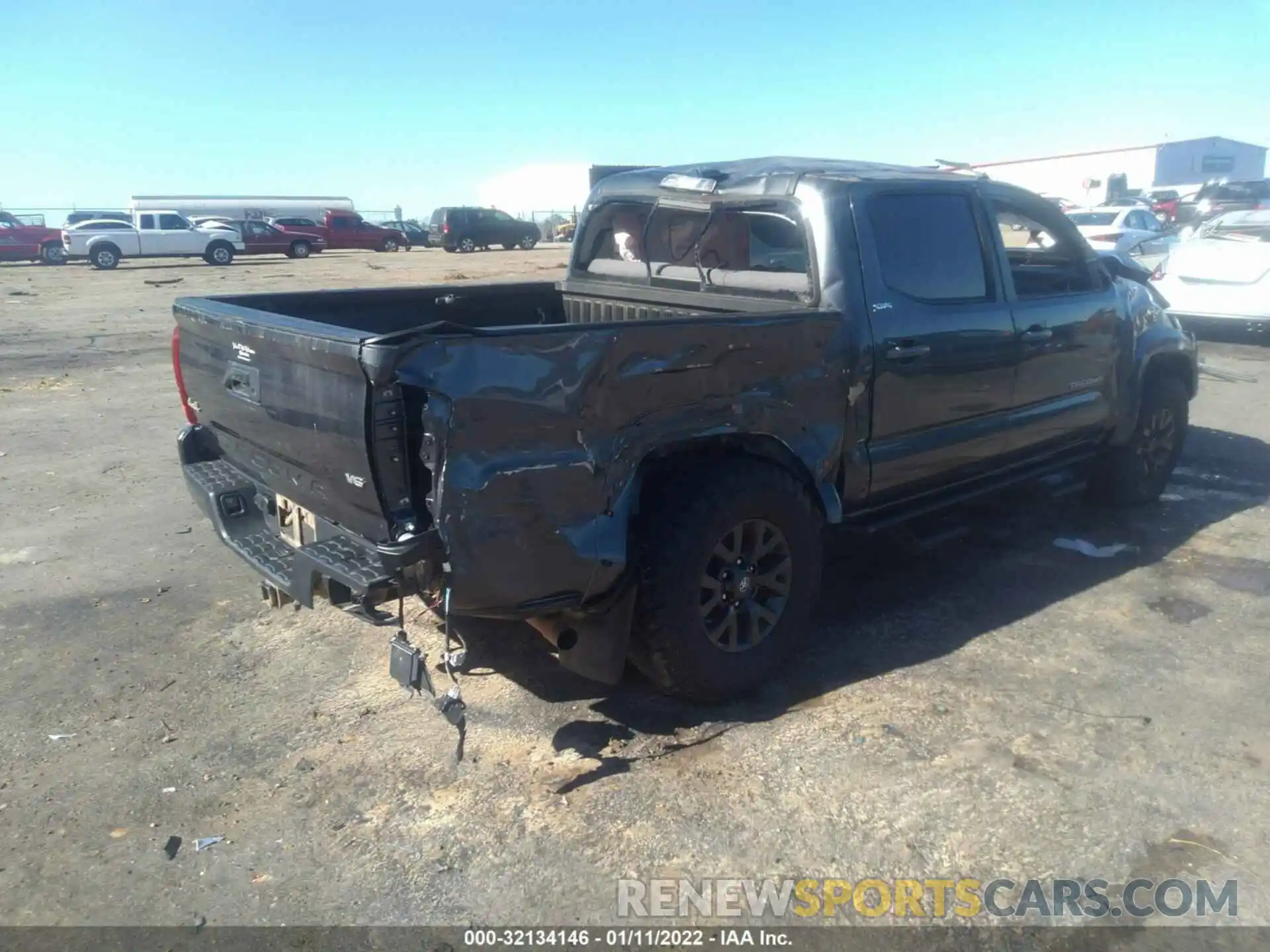 4 Photograph of a damaged car 3TMCZ5AN8LM344073 TOYOTA TACOMA 4WD 2020