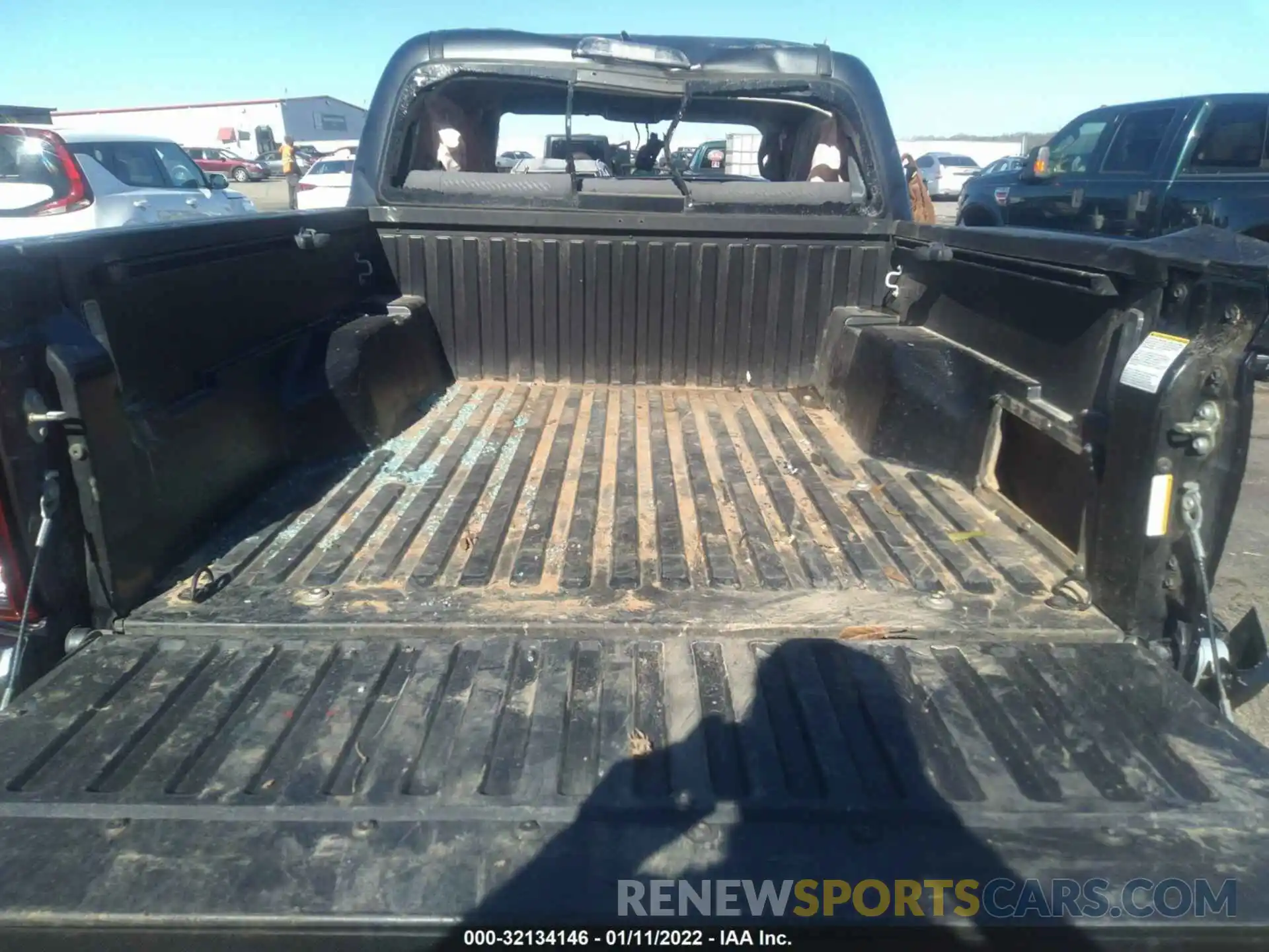 8 Photograph of a damaged car 3TMCZ5AN8LM344073 TOYOTA TACOMA 4WD 2020