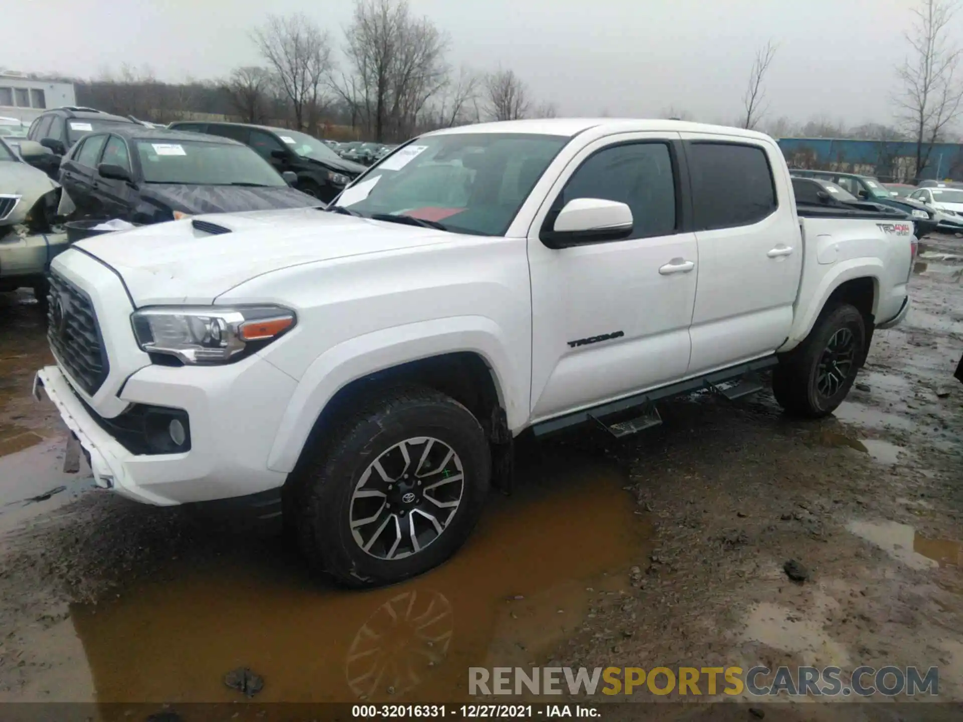 2 Photograph of a damaged car 3TMCZ5AN8LM344655 TOYOTA TACOMA 4WD 2020