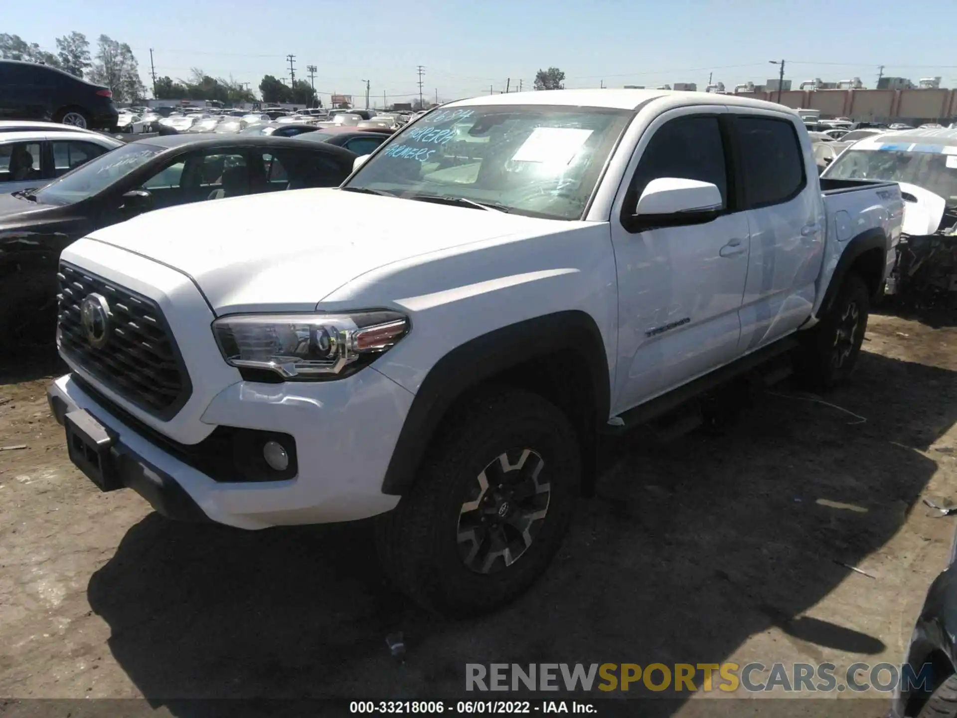 2 Photograph of a damaged car 3TMCZ5AN8LM348043 TOYOTA TACOMA 4WD 2020