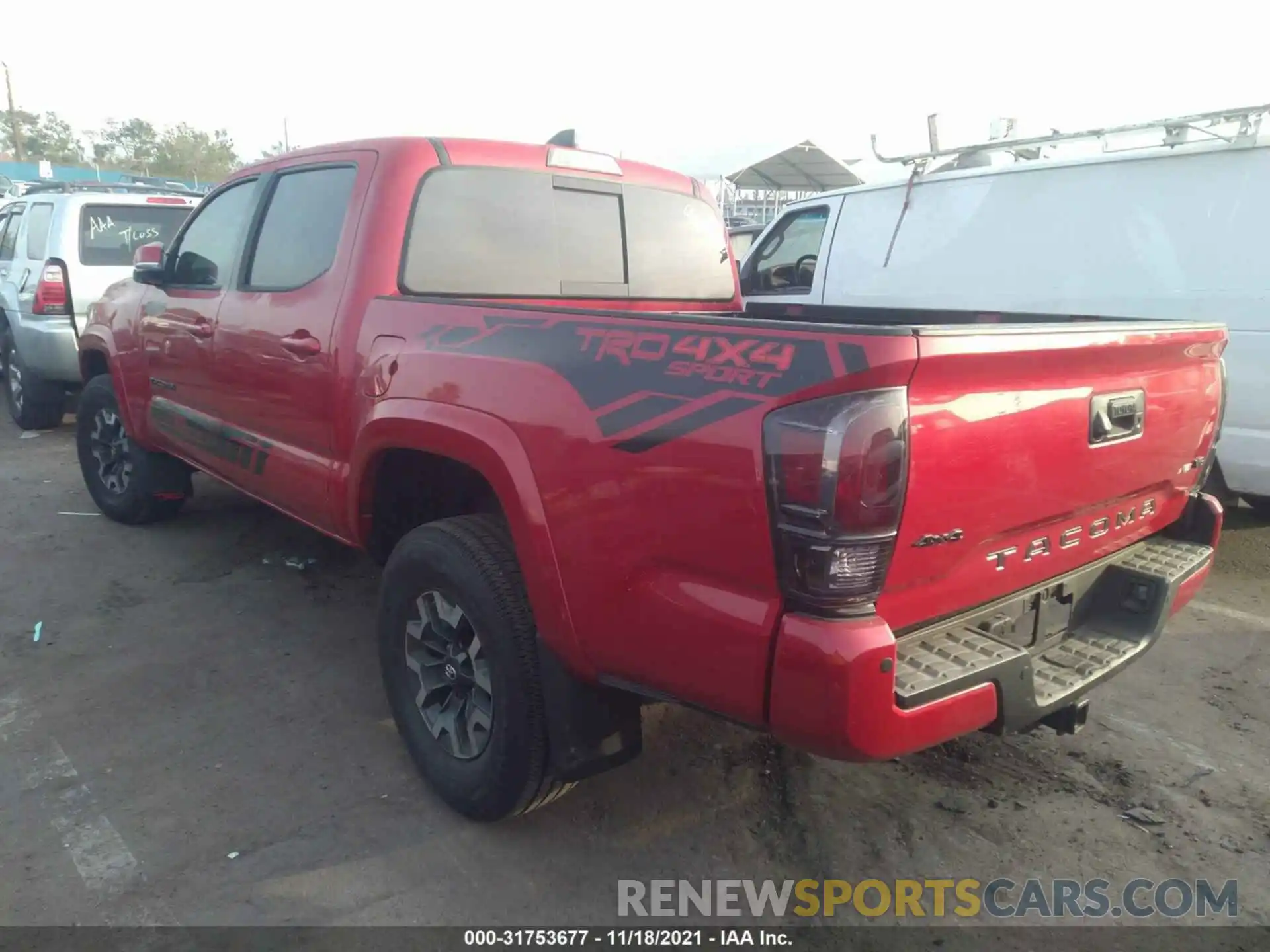 3 Фотография поврежденного автомобиля 3TMCZ5AN8LM362041 TOYOTA TACOMA 4WD 2020