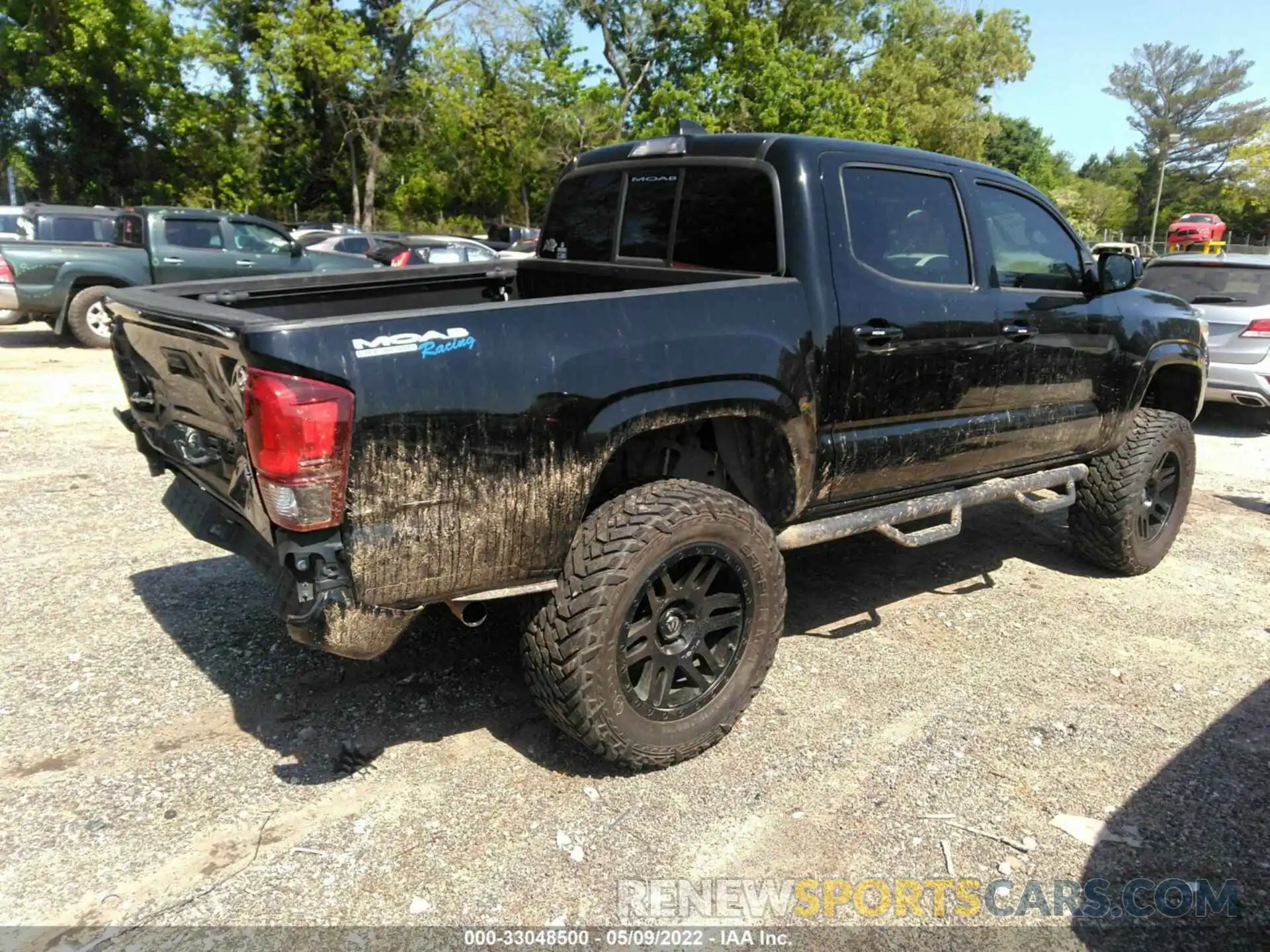 4 Photograph of a damaged car 3TMCZ5AN9LM309784 TOYOTA TACOMA 4WD 2020