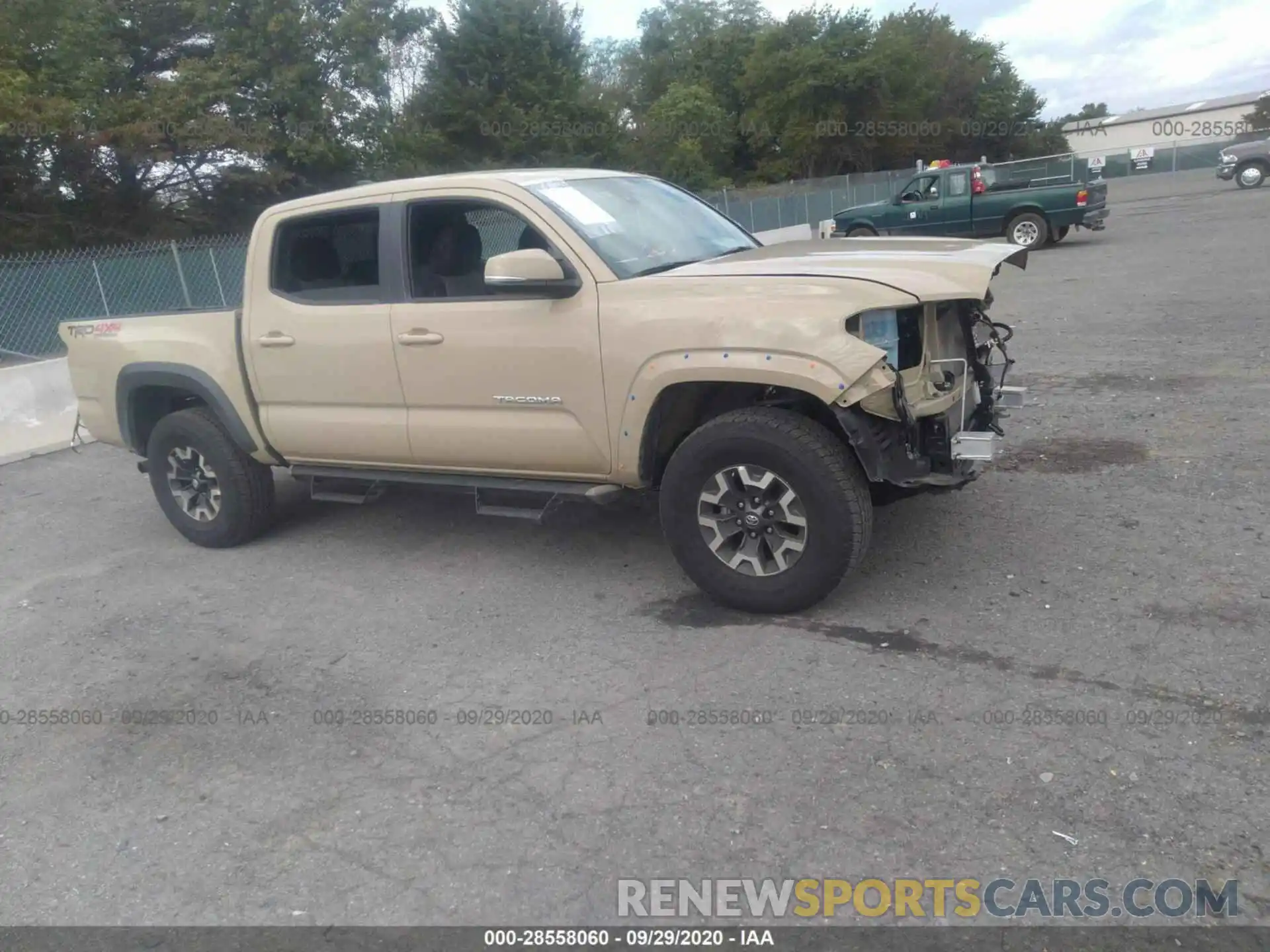 1 Photograph of a damaged car 3TMCZ5AN9LM311163 TOYOTA TACOMA 4WD 2020