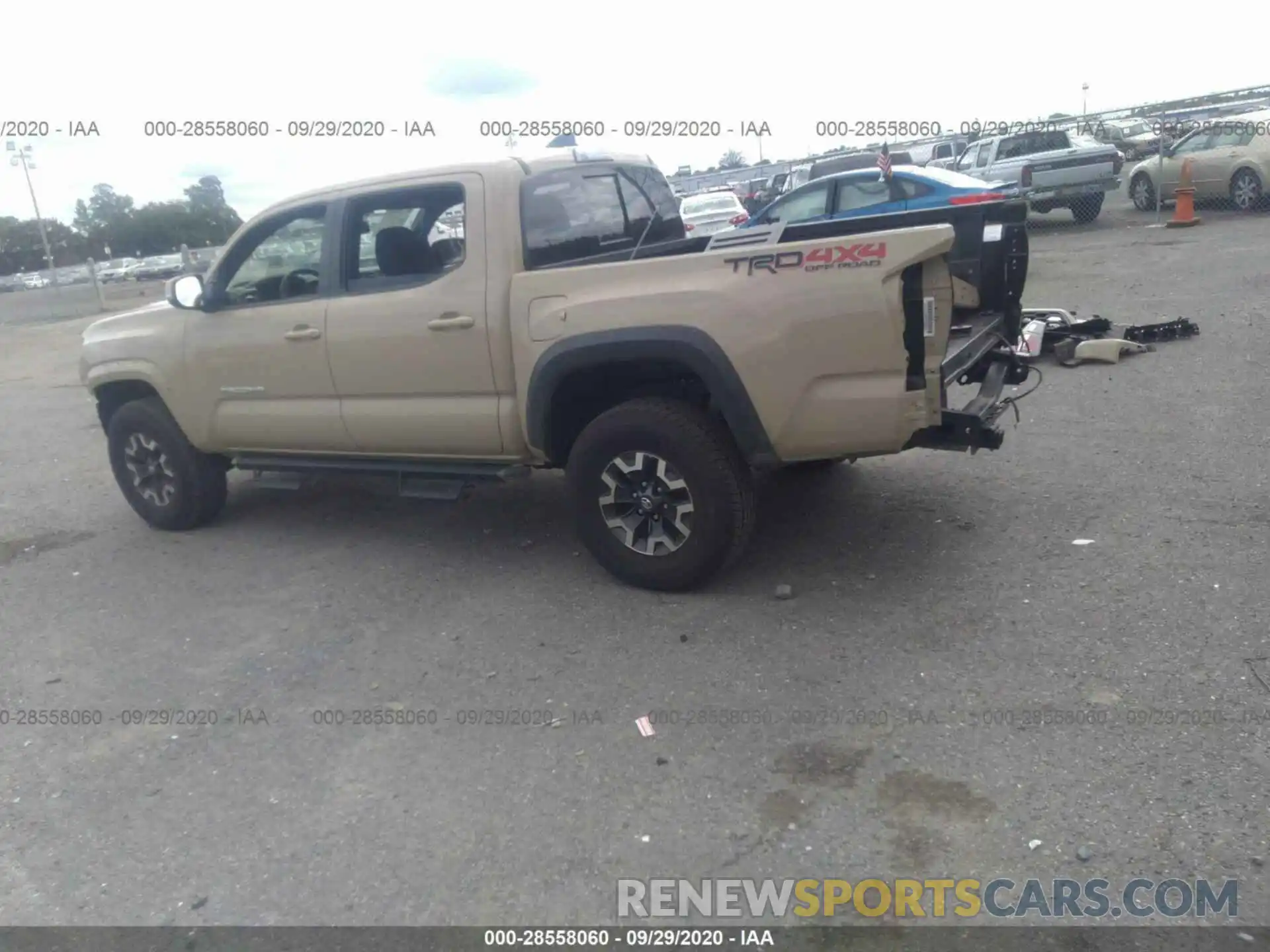 3 Photograph of a damaged car 3TMCZ5AN9LM311163 TOYOTA TACOMA 4WD 2020