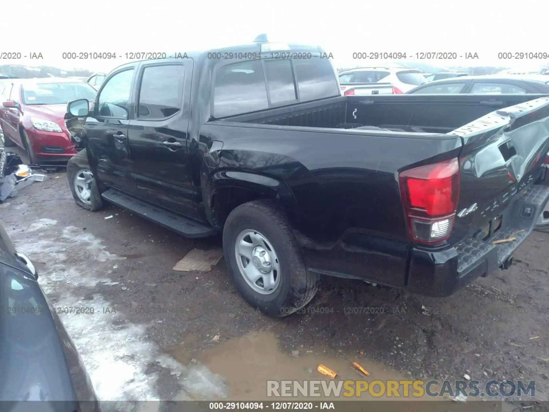 3 Фотография поврежденного автомобиля 3TMCZ5AN9LM312247 TOYOTA TACOMA 4WD 2020