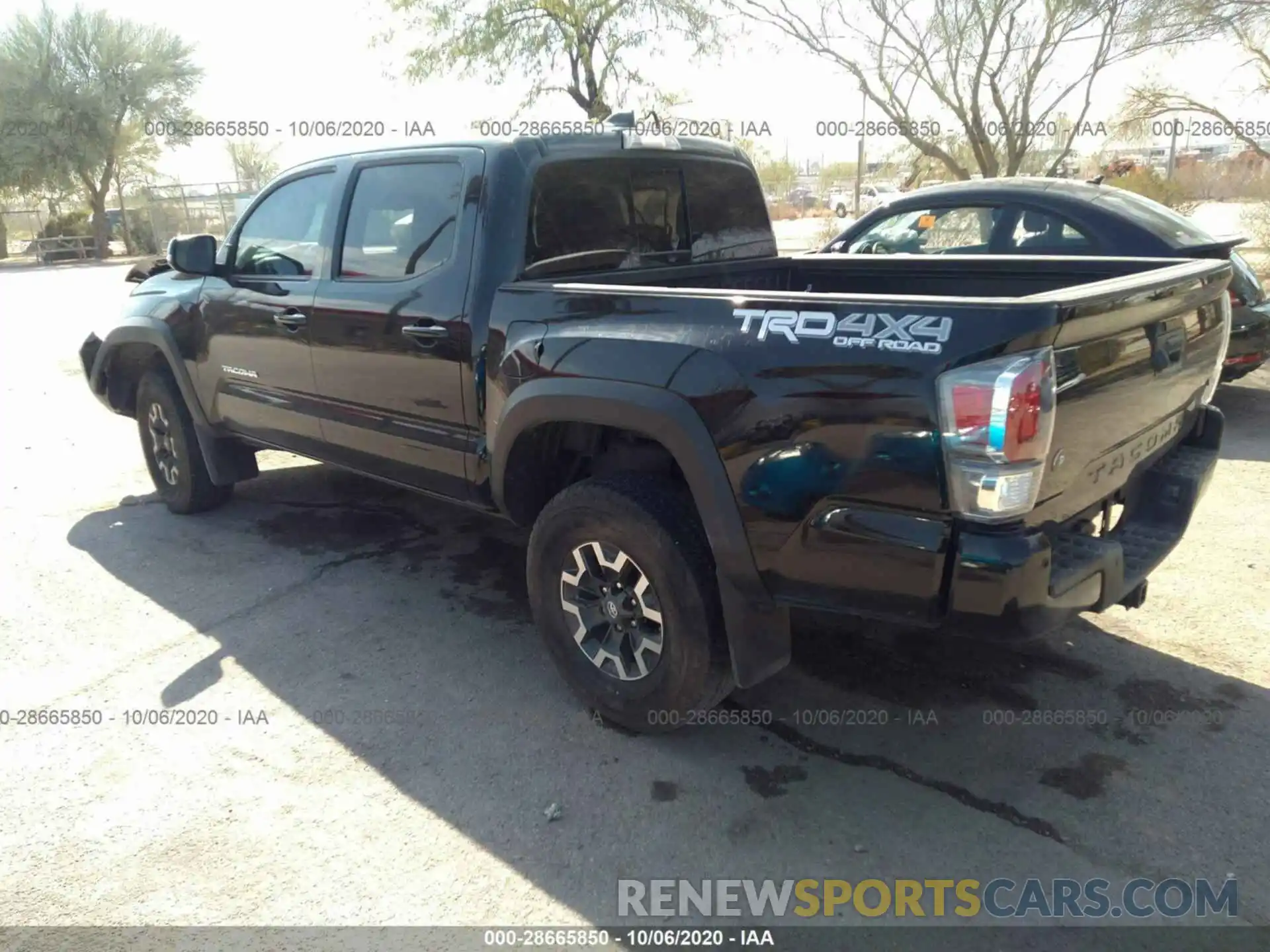 3 Photograph of a damaged car 3TMCZ5AN9LM321479 TOYOTA TACOMA 4WD 2020