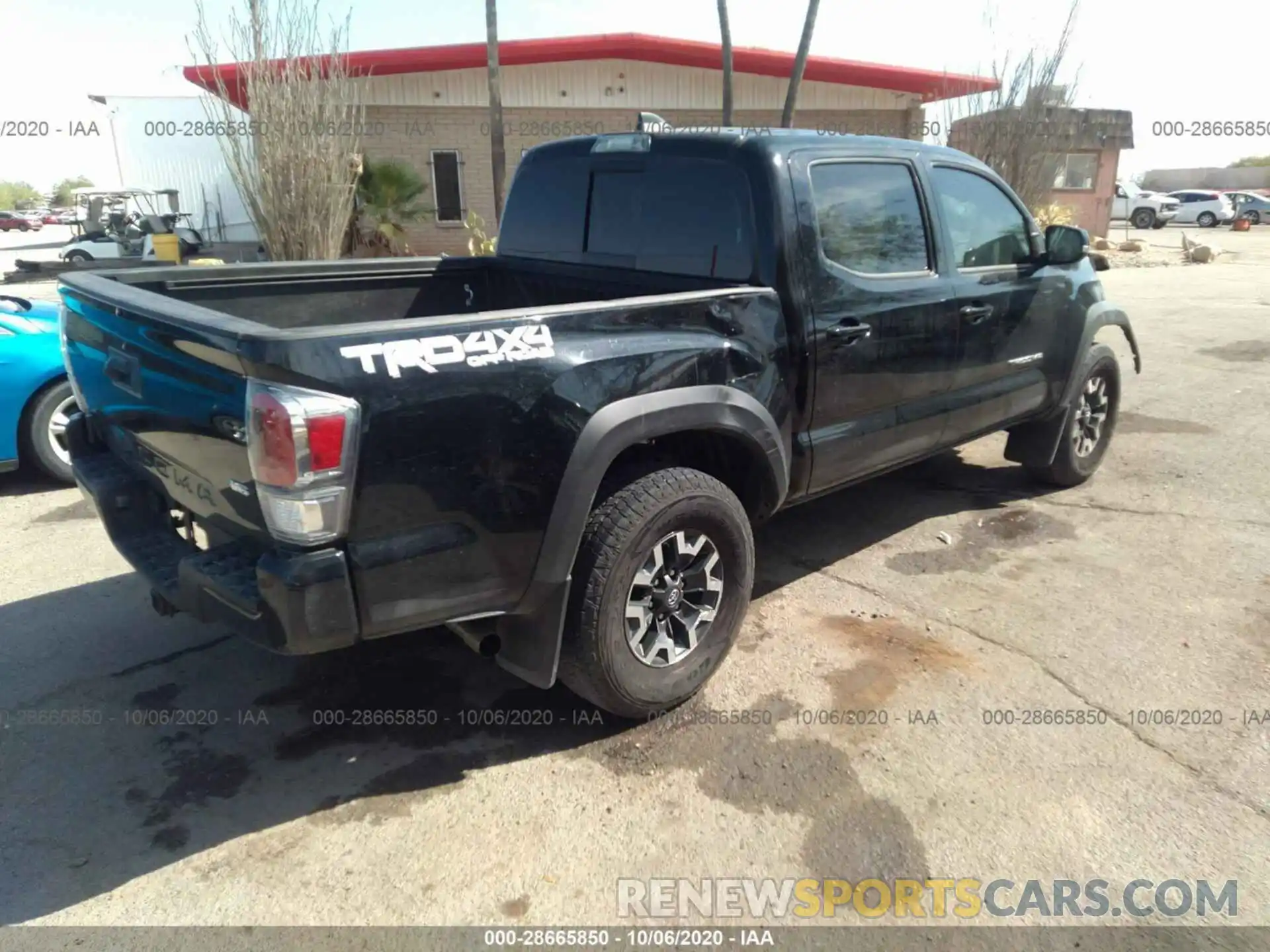 4 Photograph of a damaged car 3TMCZ5AN9LM321479 TOYOTA TACOMA 4WD 2020