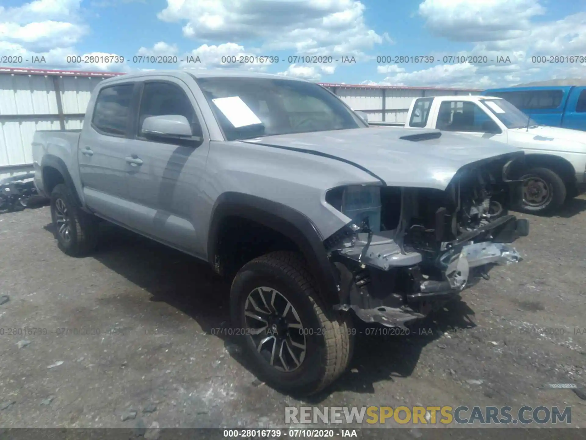 1 Photograph of a damaged car 3TMCZ5AN9LM325063 TOYOTA TACOMA 4WD 2020