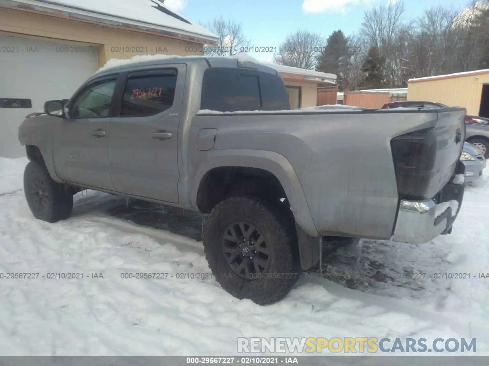 3 Photograph of a damaged car 3TMCZ5AN9LM329193 TOYOTA TACOMA 4WD 2020