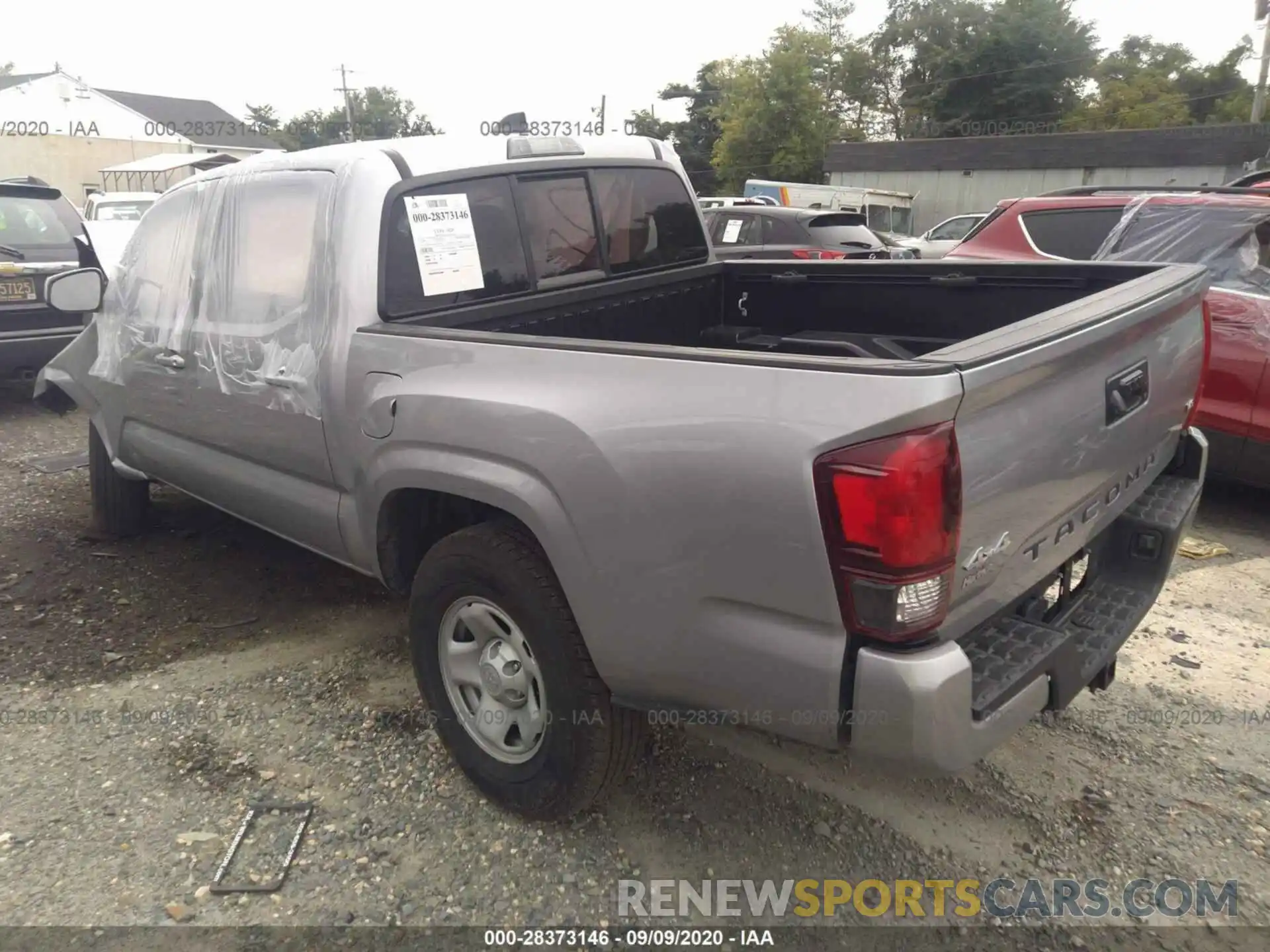 3 Photograph of a damaged car 3TMCZ5AN9LM330702 TOYOTA TACOMA 4WD 2020