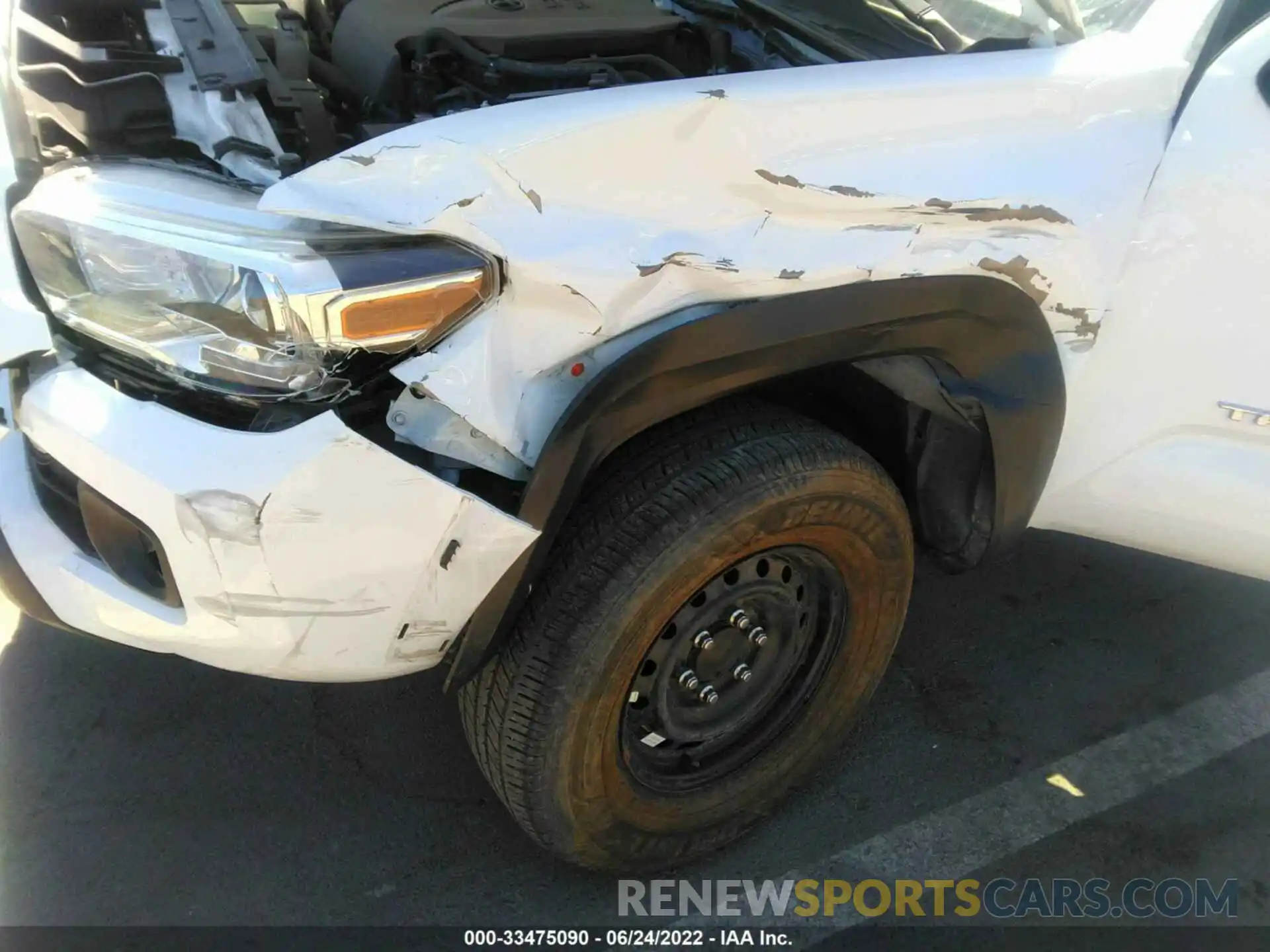 6 Photograph of a damaged car 3TMCZ5AN9LM331431 TOYOTA TACOMA 4WD 2020