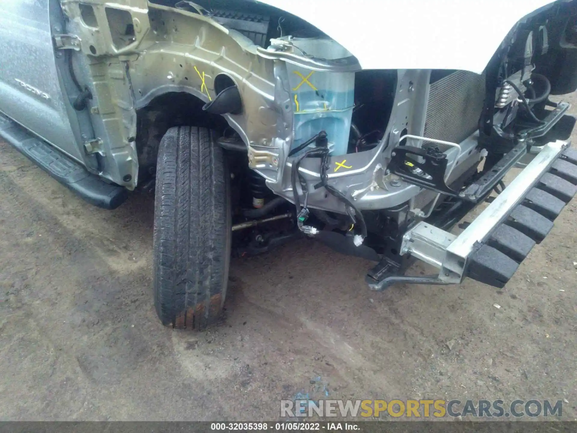 6 Photograph of a damaged car 3TMCZ5AN9LM342574 TOYOTA TACOMA 4WD 2020