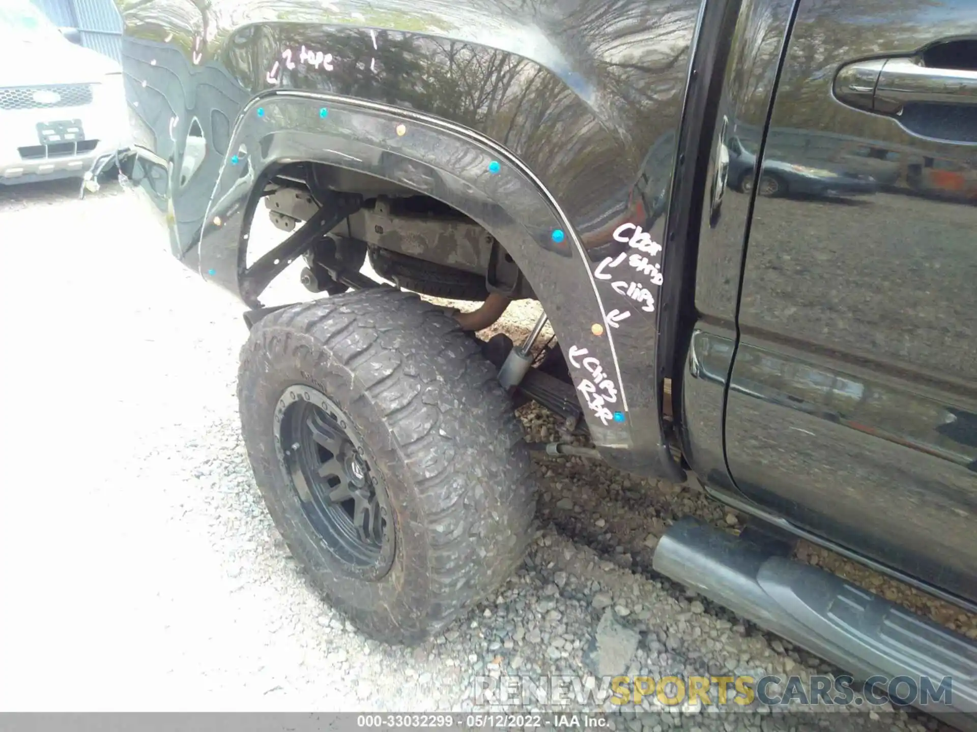 6 Photograph of a damaged car 3TMCZ5AN9LM347919 TOYOTA TACOMA 4WD 2020