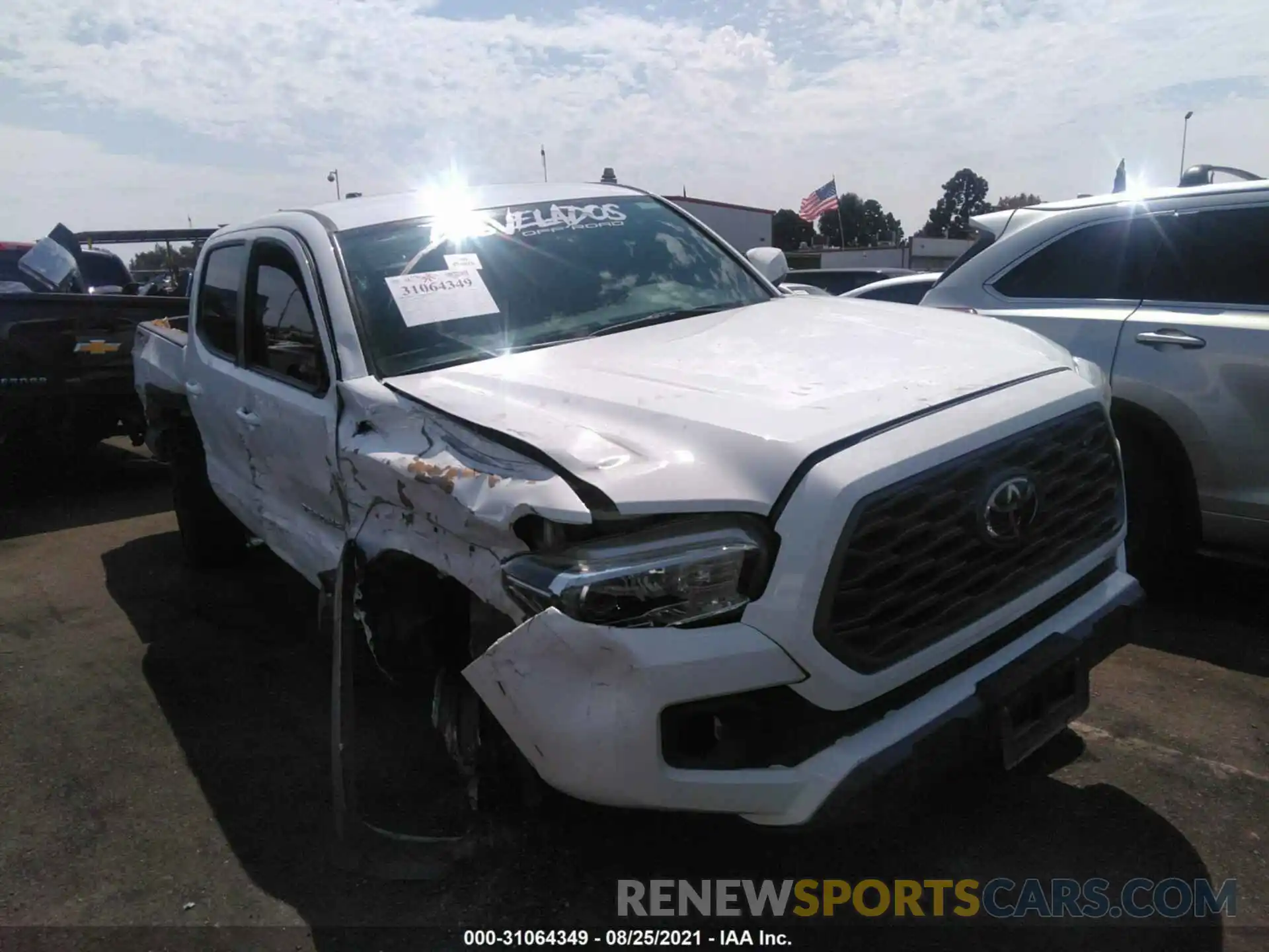 1 Photograph of a damaged car 3TMCZ5AN9LM360833 TOYOTA TACOMA 4WD 2020