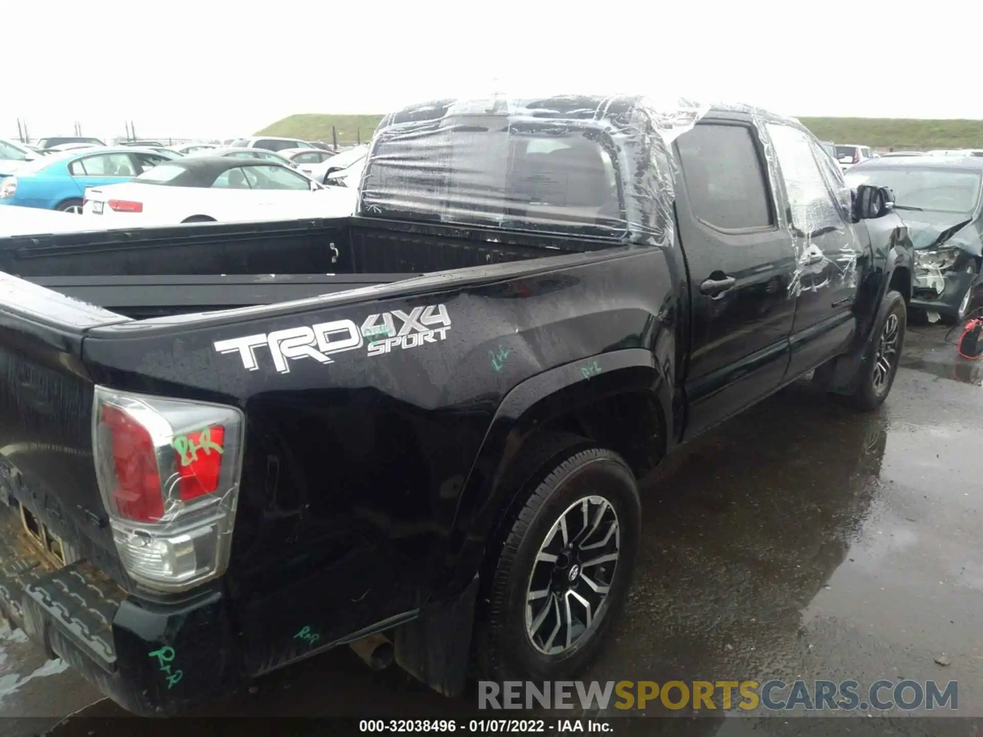 6 Photograph of a damaged car 3TMCZ5AN9LM366602 TOYOTA TACOMA 4WD 2020