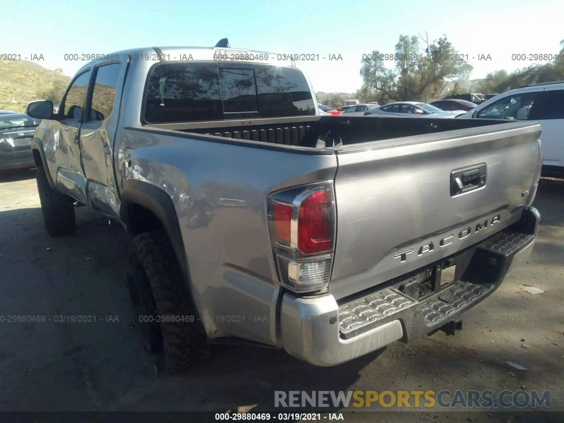 3 Photograph of a damaged car 3TMCZ5ANXLM295460 TOYOTA TACOMA 4WD 2020