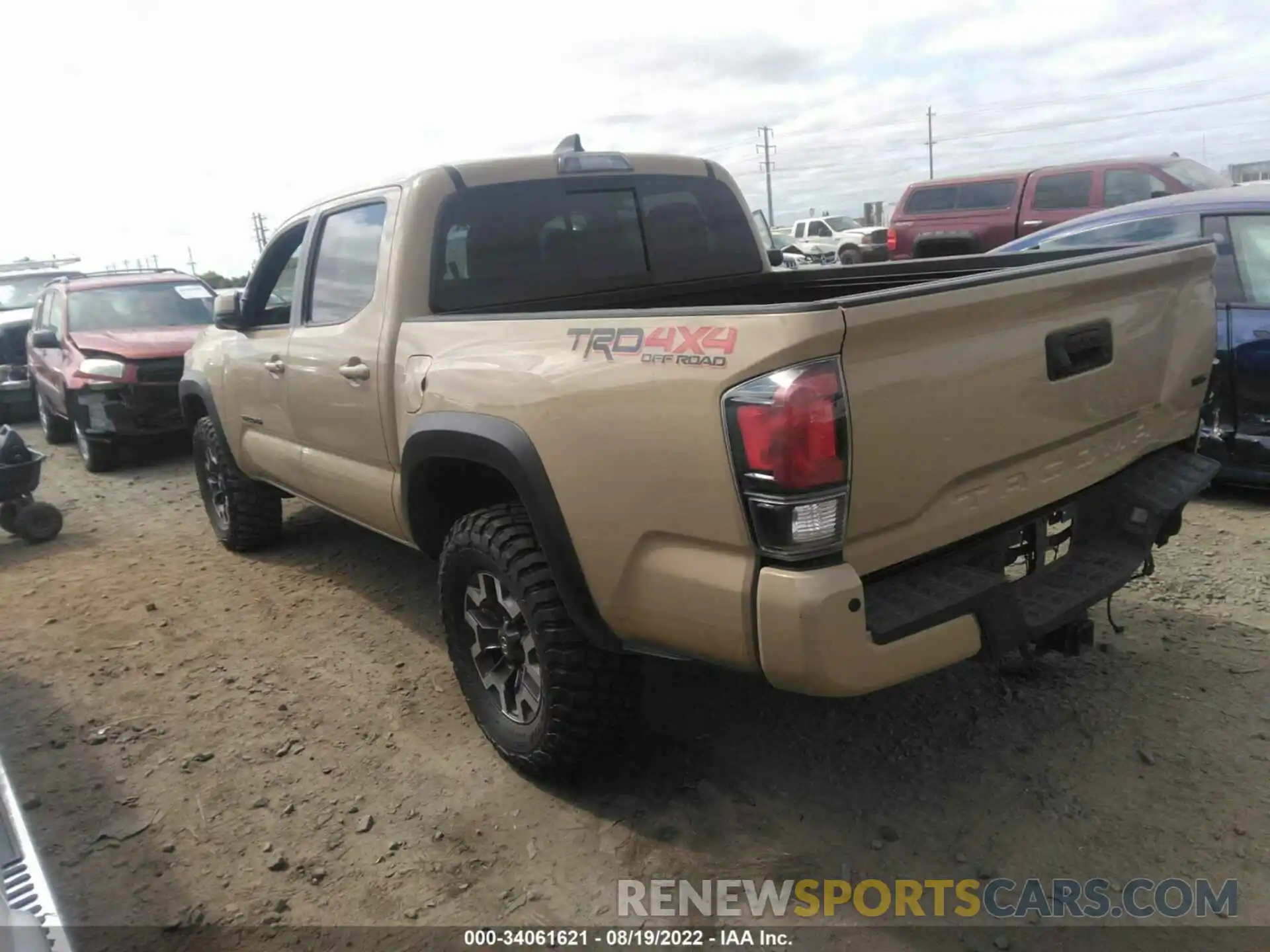 3 Фотография поврежденного автомобиля 3TMCZ5ANXLM297564 TOYOTA TACOMA 4WD 2020