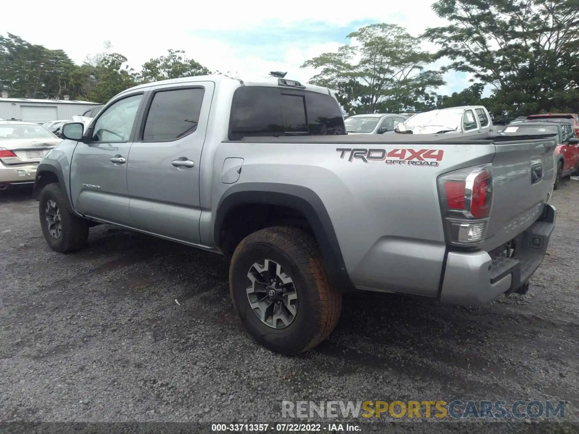 3 Photograph of a damaged car 3TMCZ5ANXLM303671 TOYOTA TACOMA 4WD 2020