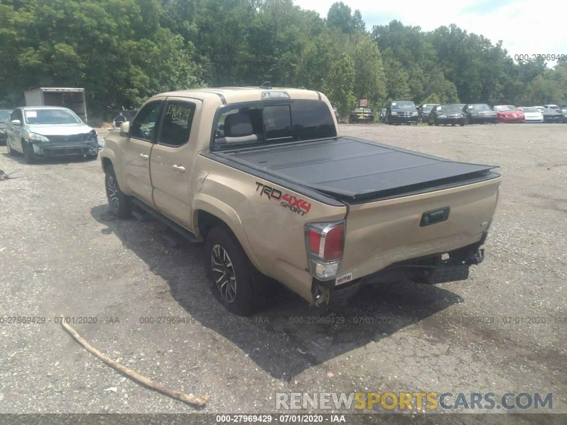 3 Photograph of a damaged car 3TMCZ5ANXLM307946 TOYOTA TACOMA 4WD 2020